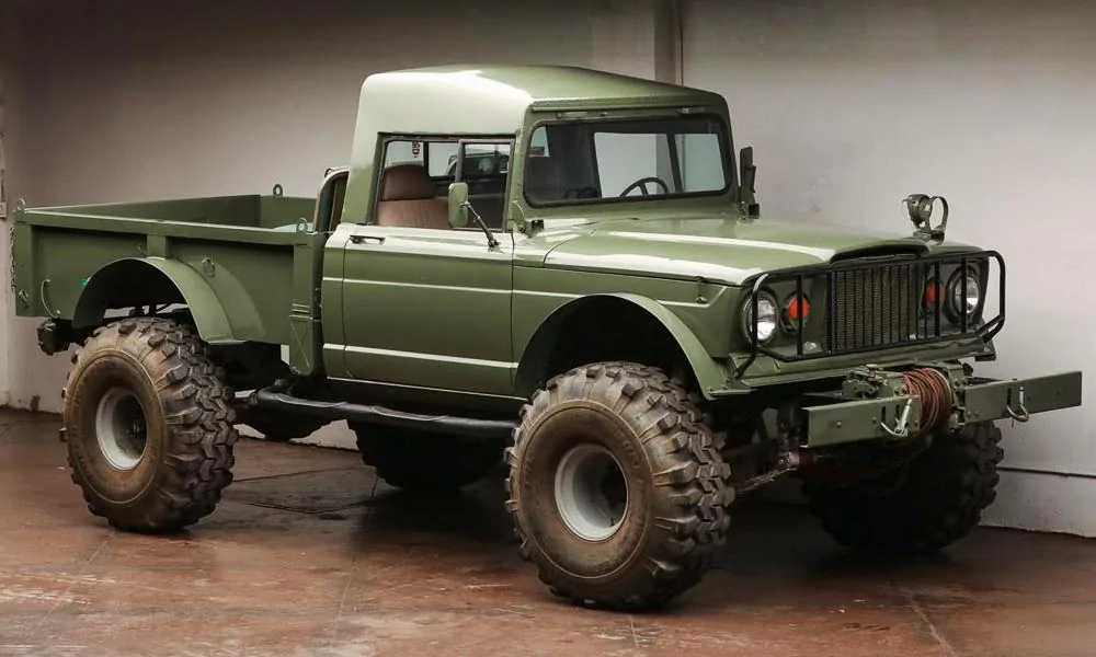 Ford Bronco Painted separate fender flares 1967-Kaiser-Jeep-M715