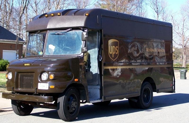 Ford Bronco Bronco 4 Door rendered in 2021 colors (animated) UPS_truck_-804051