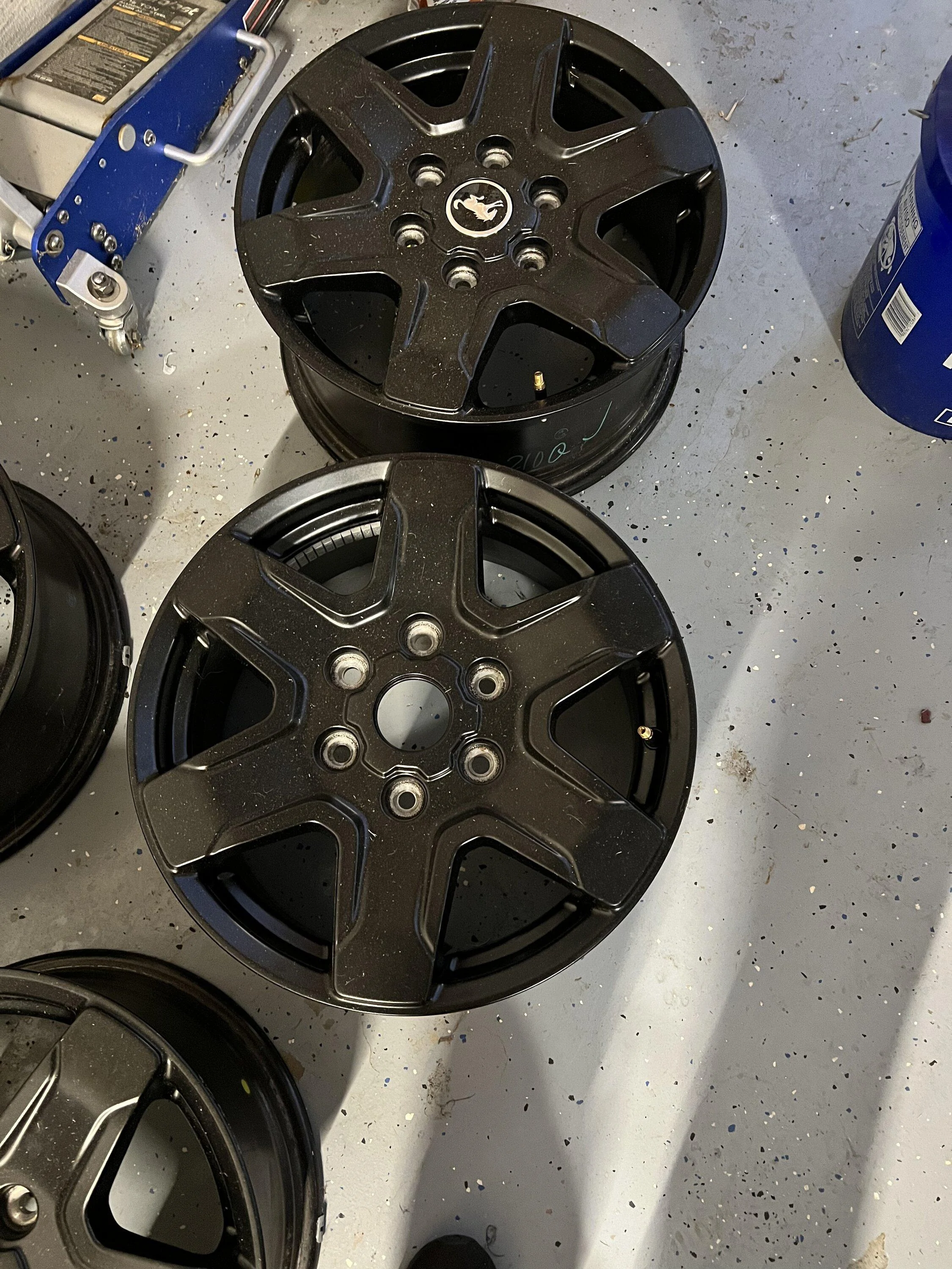 Ford Bronco WTS-Black Diamond optional wheels C031D7AA-CB7D-4935-85B5-8374EA885573