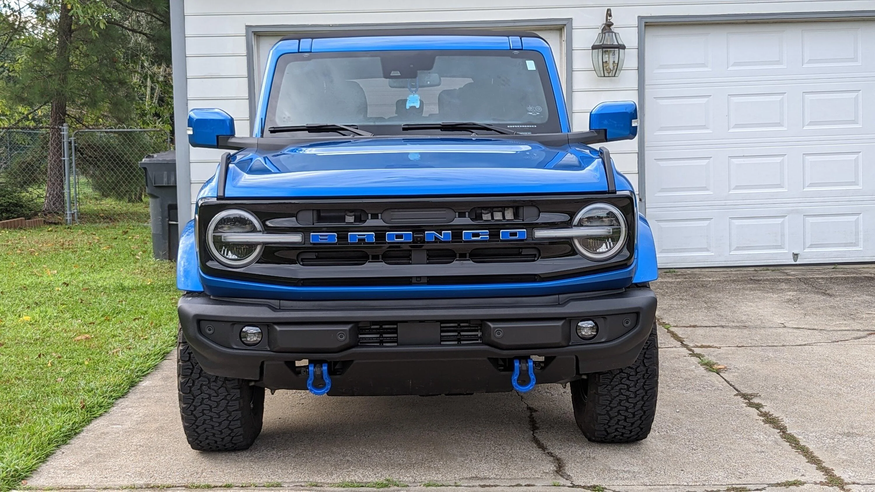 Ford Bronco Cowl panel alignment after windshield recall PXL_20220912_115757638