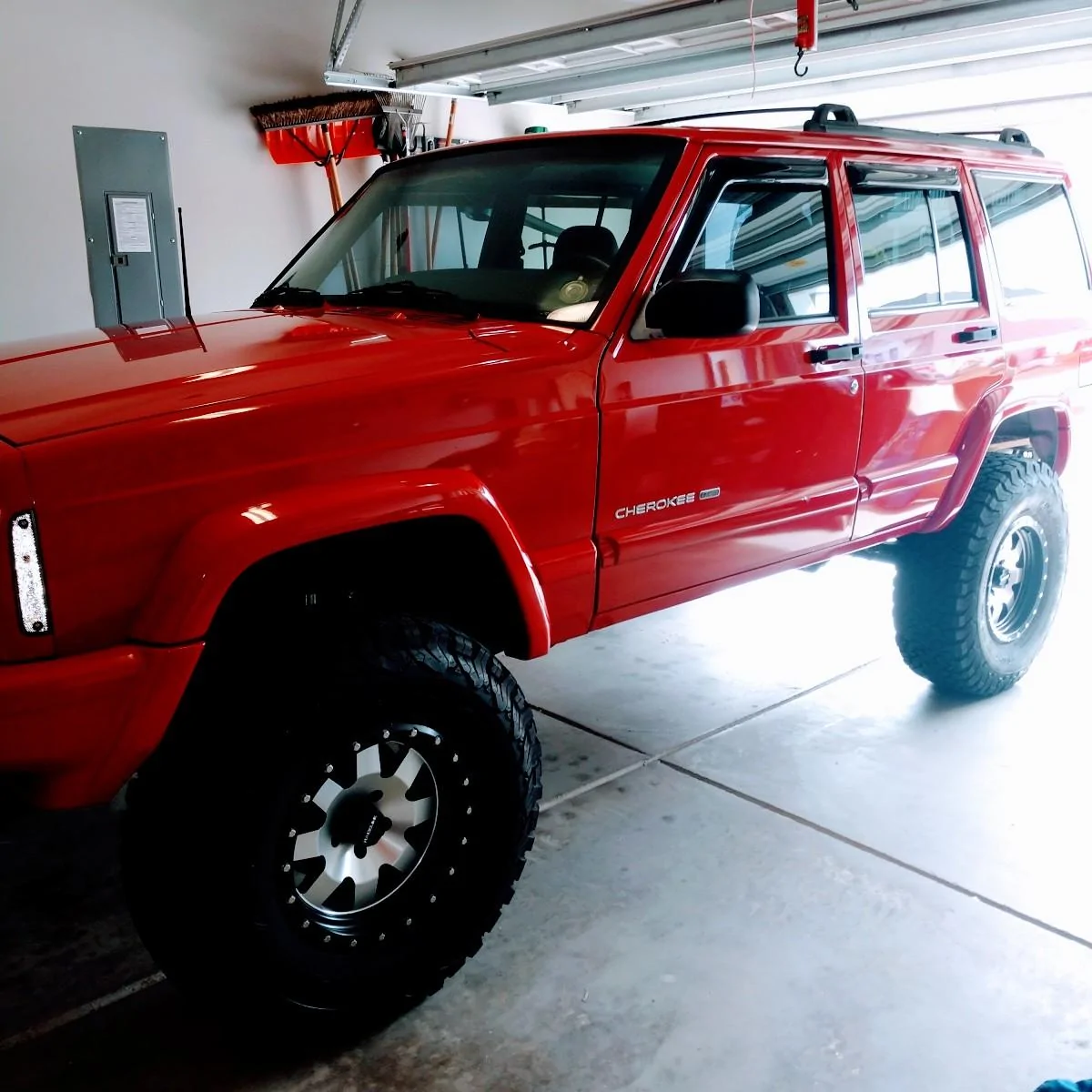 Ford Bronco Jeep XJ Comparison xj