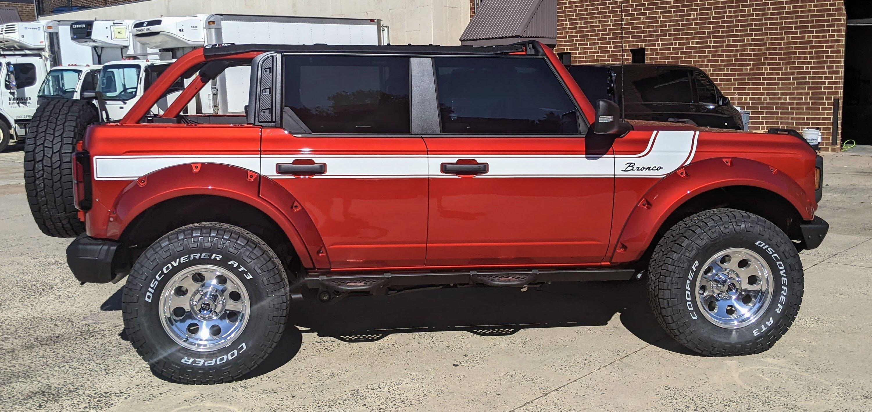 Ford Bronco HOT PEPPER RED Bronco Club PXL_20221006_150113434.MP
