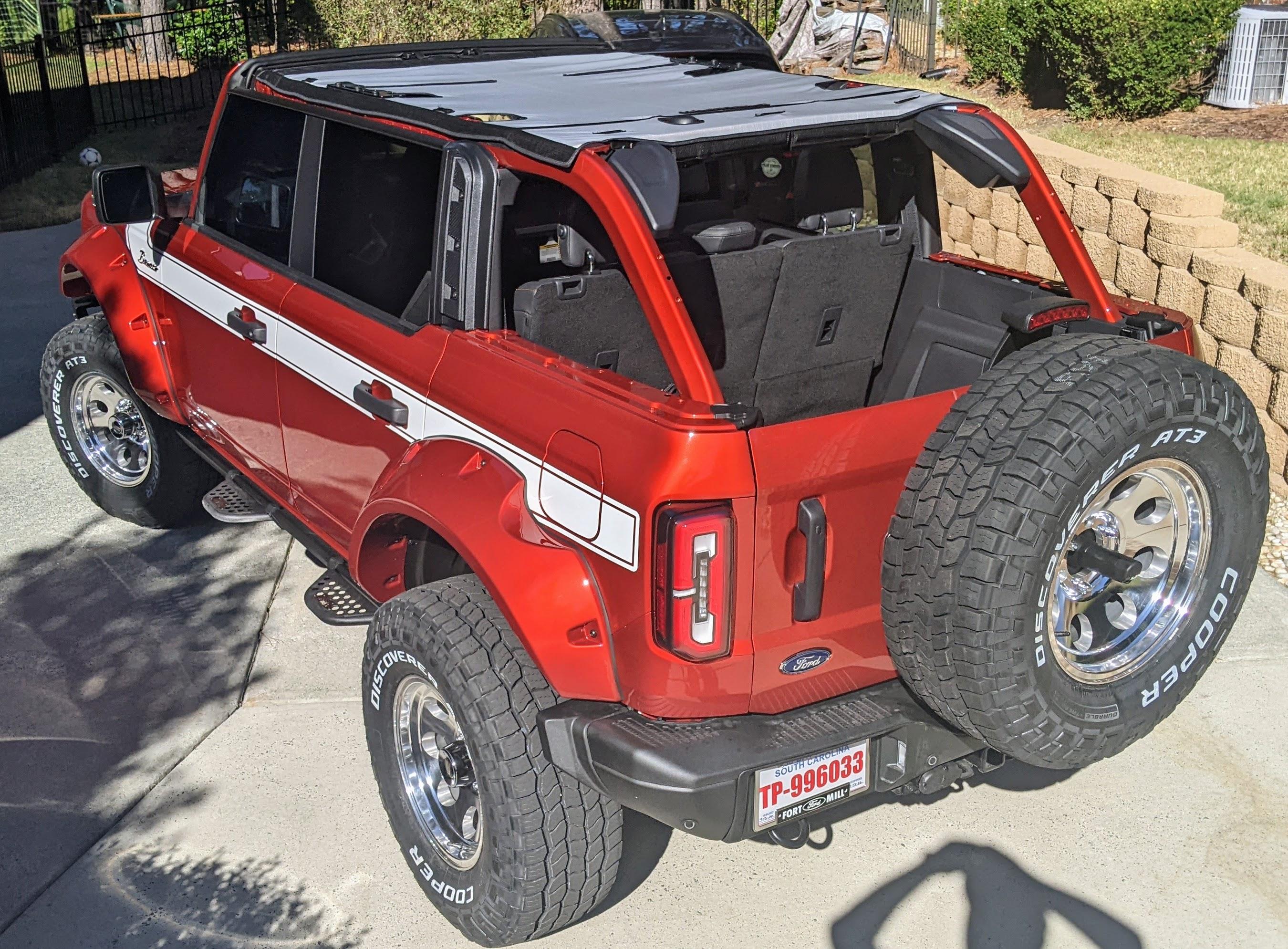 Ford Bronco HOT PEPPER RED Bronco Club PXL_20221006_195904359