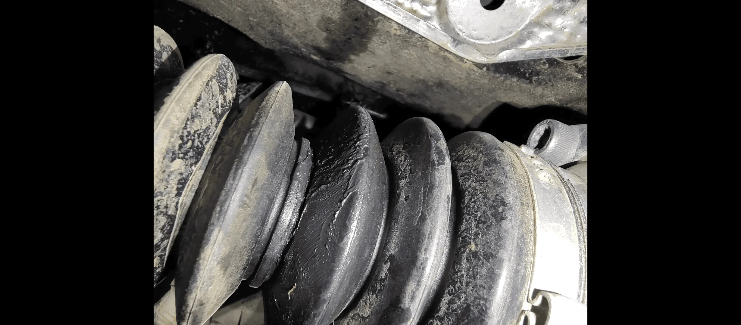 Ford Bronco INCOMING: Driveshaft Recall (Customer Satisfaction Program 22B27) - replacement needed to avoid cracked boot Screenshot_20221013-211147