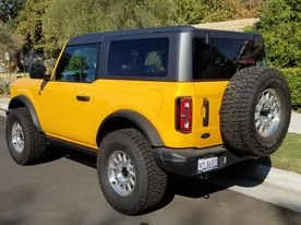 Ford Bronco Show me your Bronco with polished wheels! 310573036_1488748611569887_763726919886943776_n