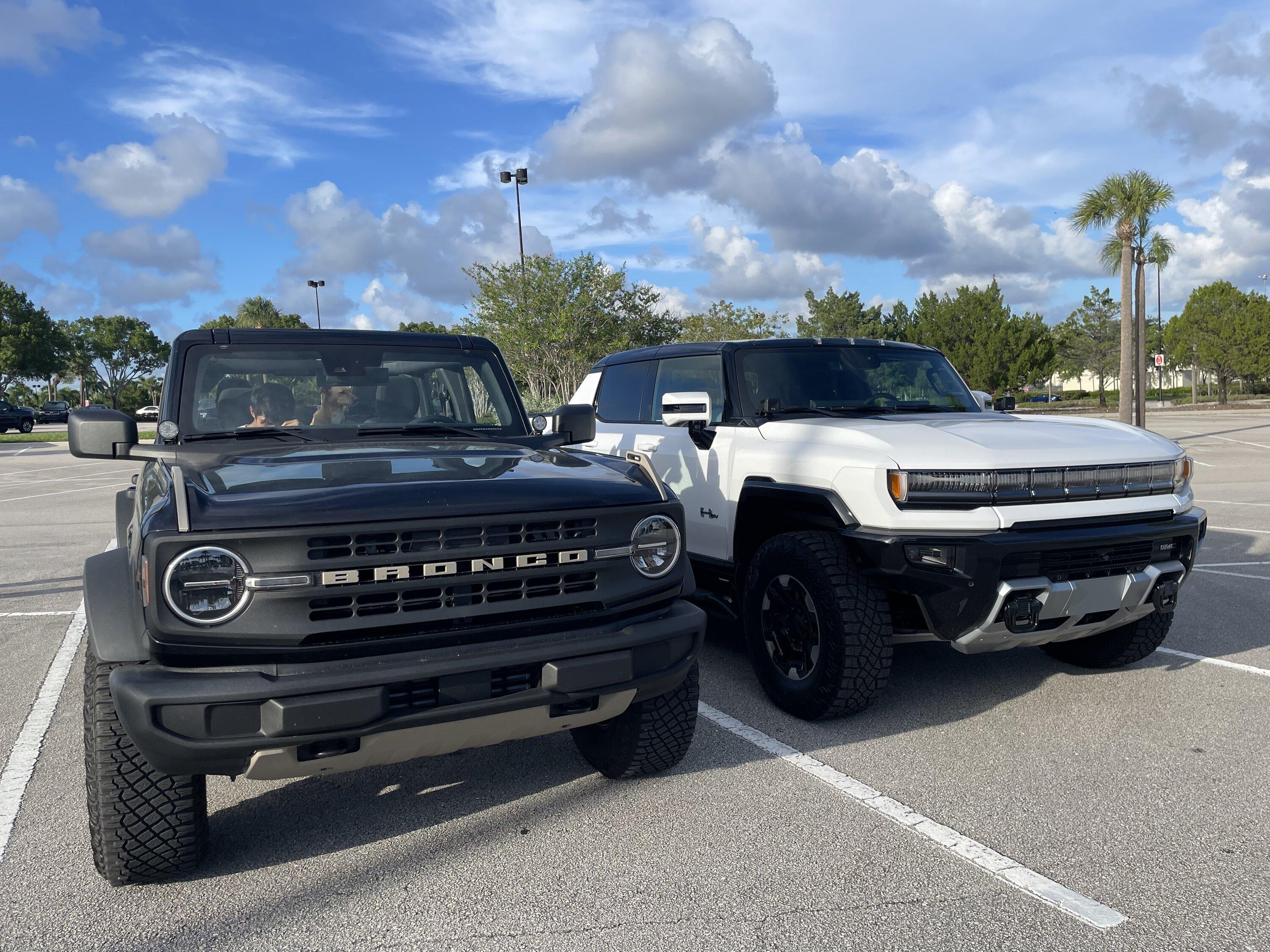 Ford Bronco Replicating the Bronco R Baja? CCF7D68B-D37F-45E3-B170-DF90E90DD43F
