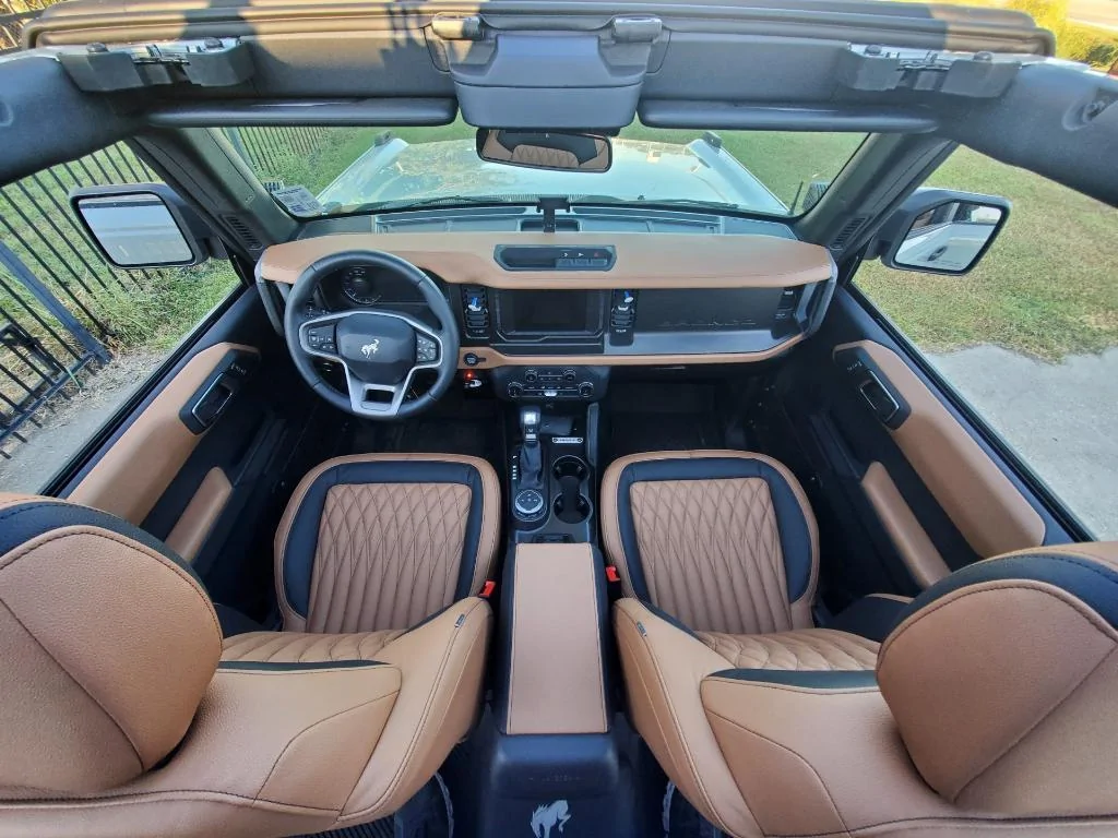 Ford Bronco Question: Replace OEM Factory Dash 283818AF-A9AD-47BD-9C92-BC0603B54FF6