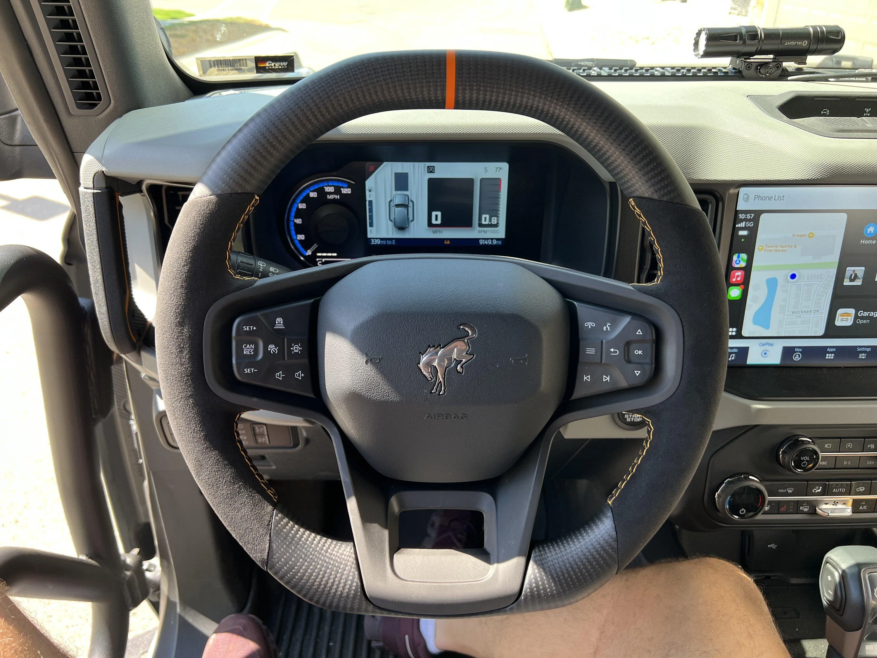 Ford Bronco Anyone changed out their steering wheel? AEC550CD-1AB7-40E4-9C43-3618C11CAAD3