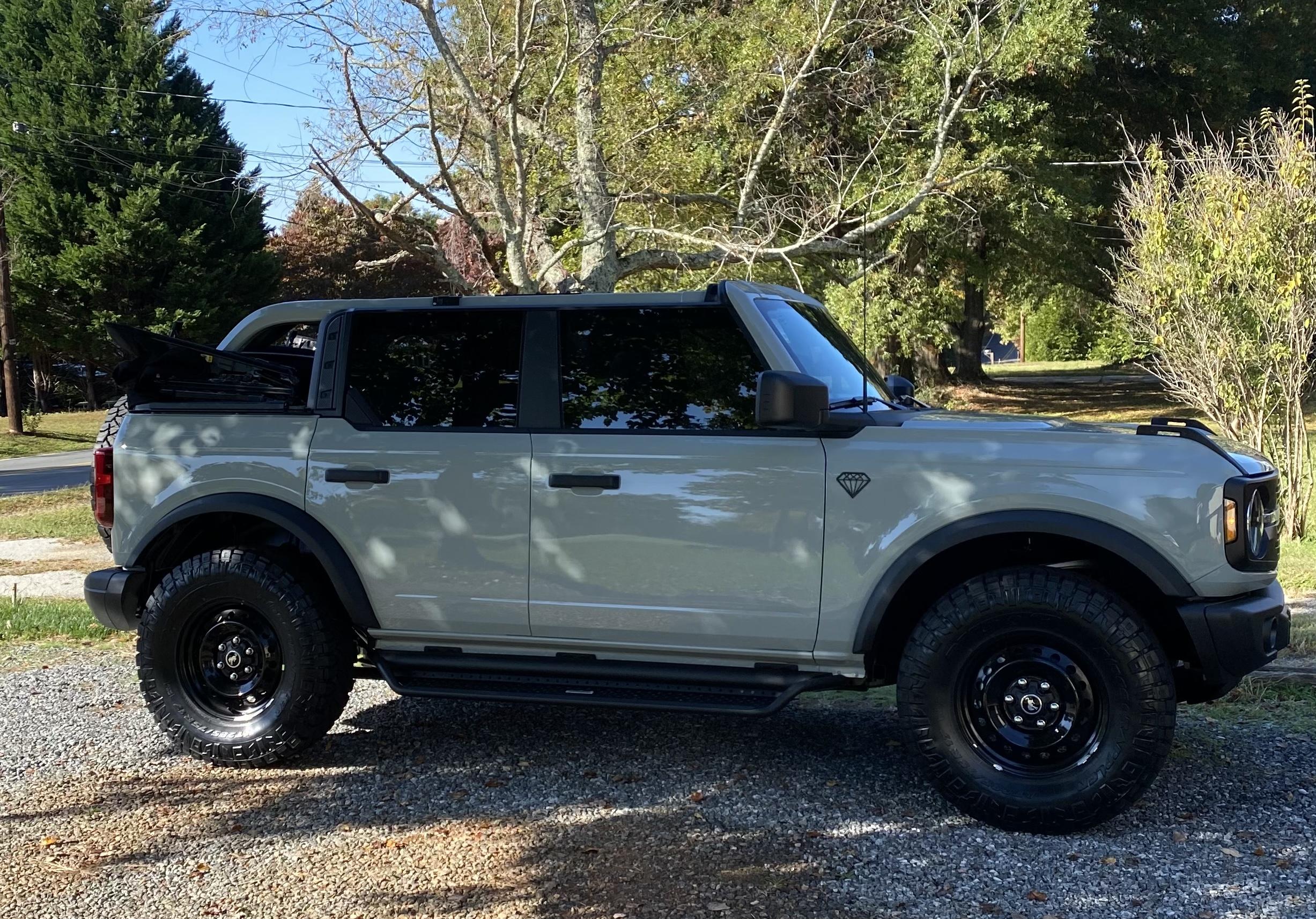 Ford Bronco 9/5/22 Build week group F5A3CBC8-9907-4341-9F08-171E6D0FD05D
