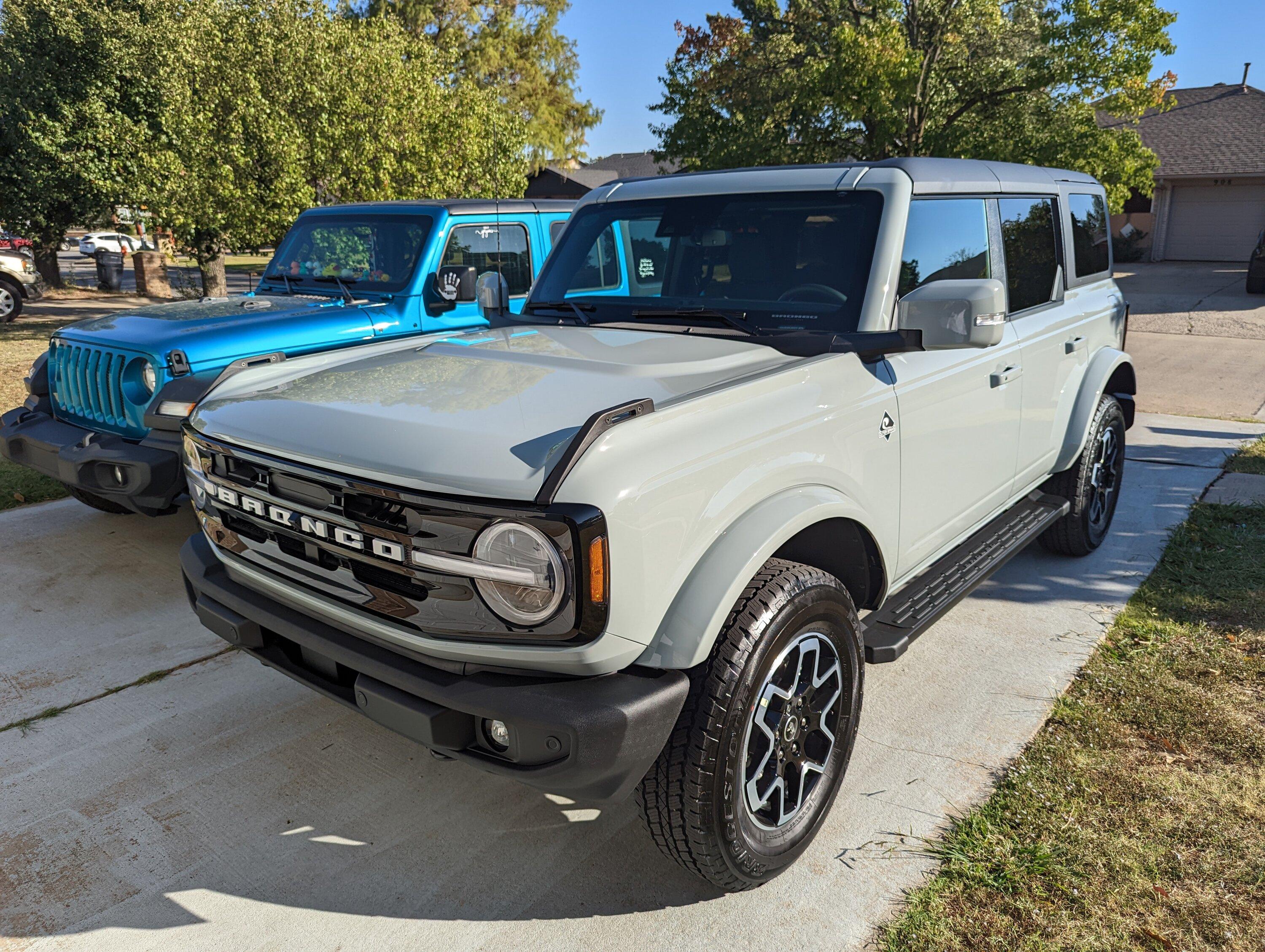Ford Bronco Bronco Received (not me) PXL_20221014_214724691