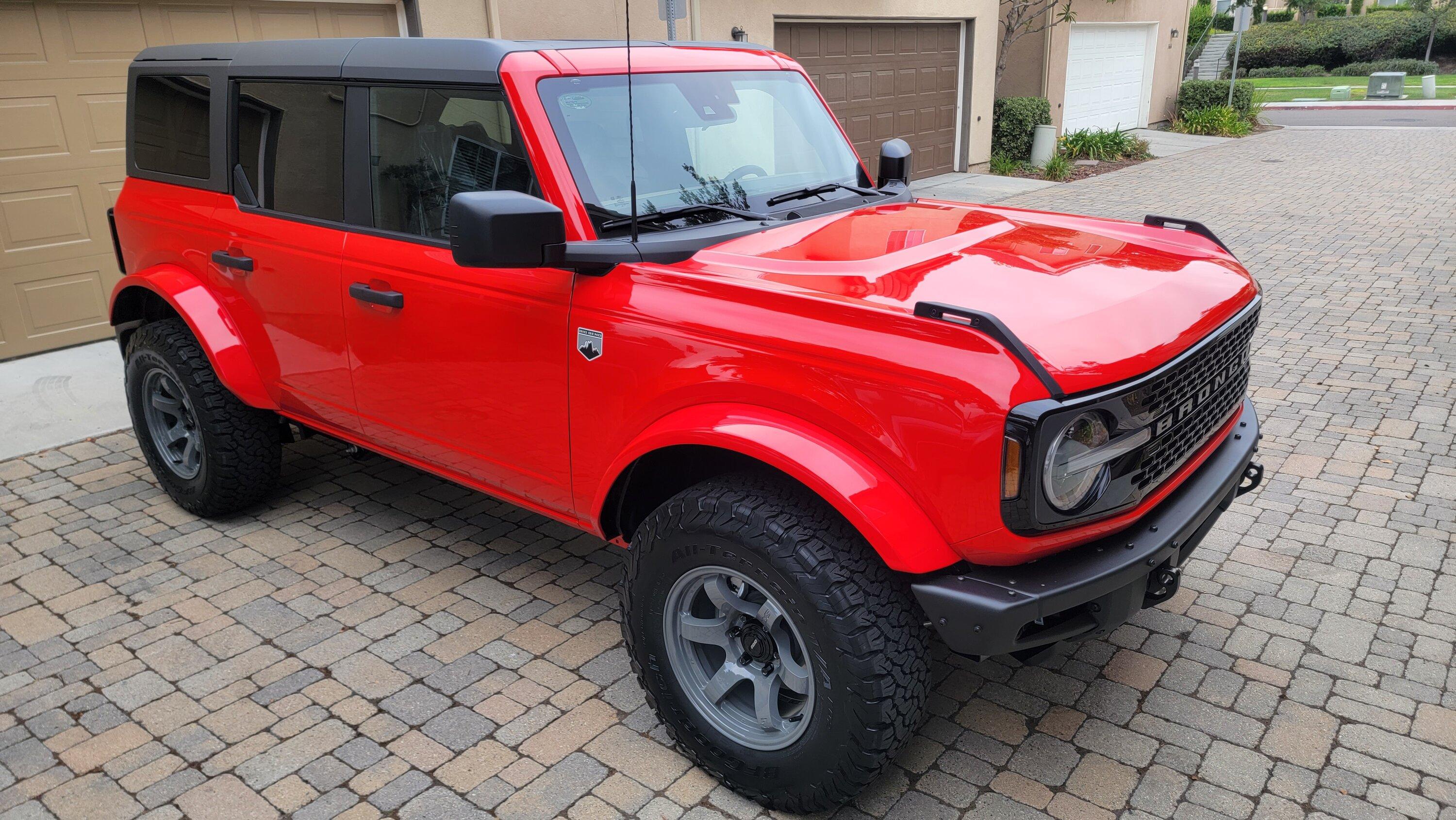 Ford Bronco Painted Sasquatch Fender Flares & Wildtrak Grille -- finished & installed 20221015_082844-