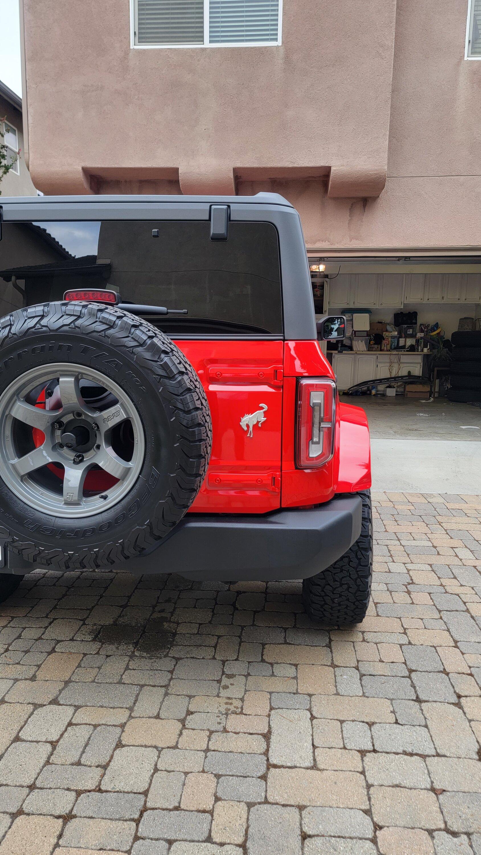 Ford Bronco Painted Sasquatch Fender Flares & Wildtrak Grille -- finished & installed 20221015_083545-