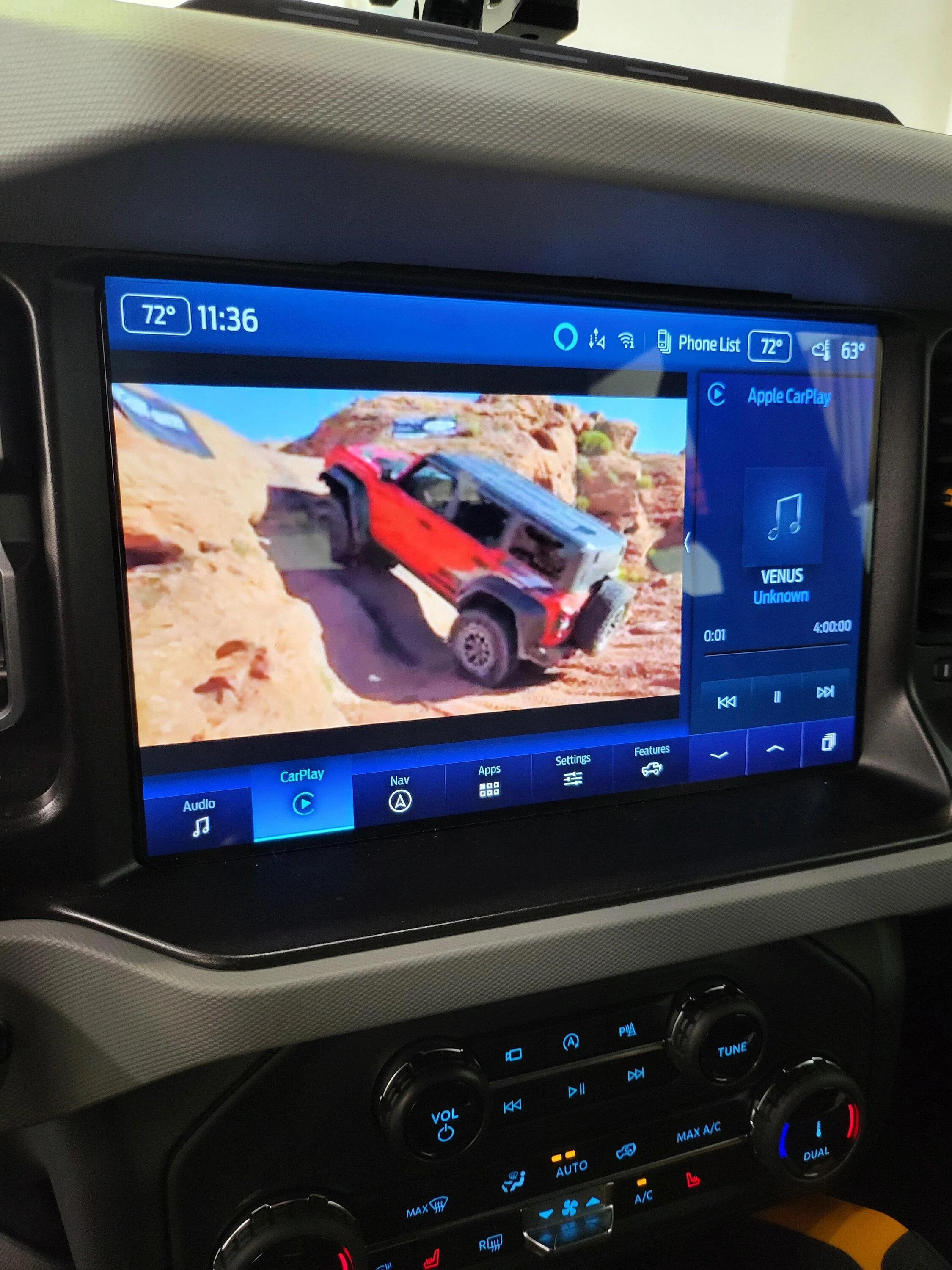Ford Bronco Streamtoyourcar Media Box Works on Bronco -- stream / cast / watch videos on factory screen 20221017_113632