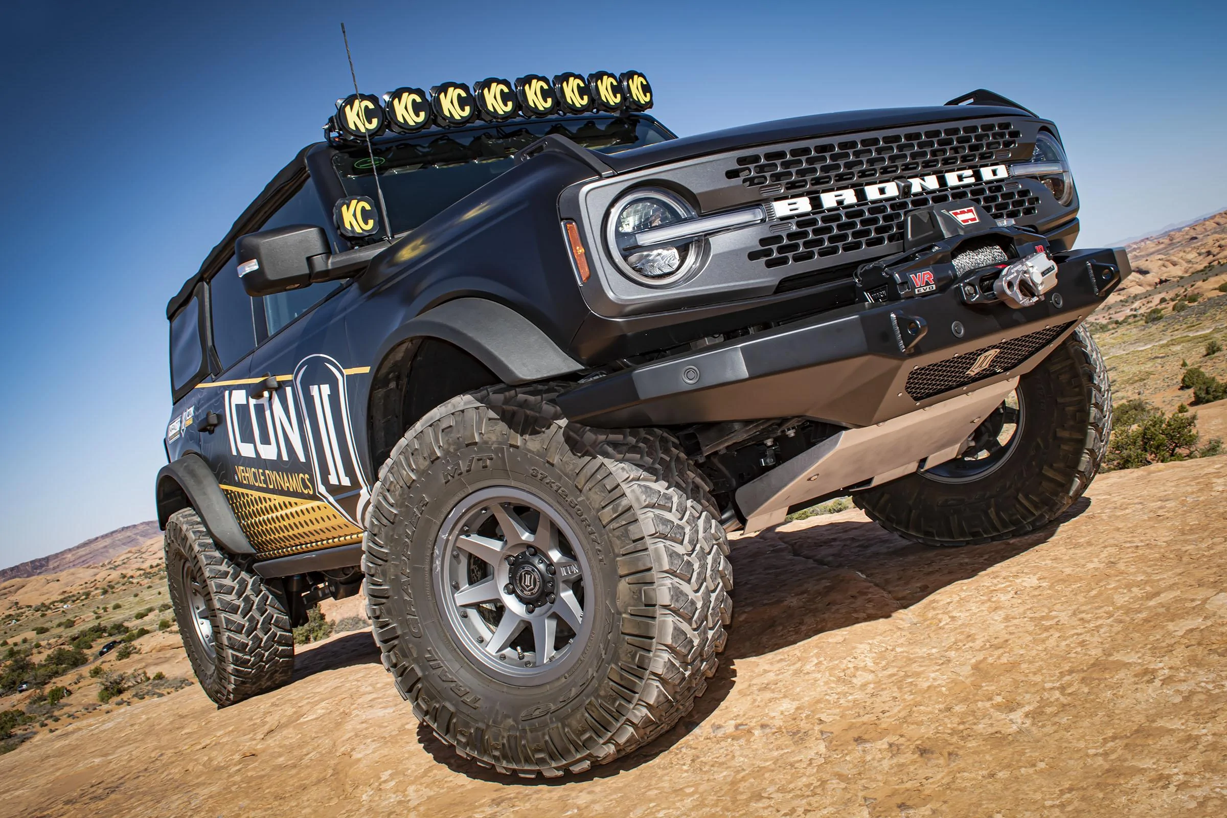 Ford Bronco ICON Impact Pro Series Front Winch Bumper 45201-Lifestyle01_hi-res
