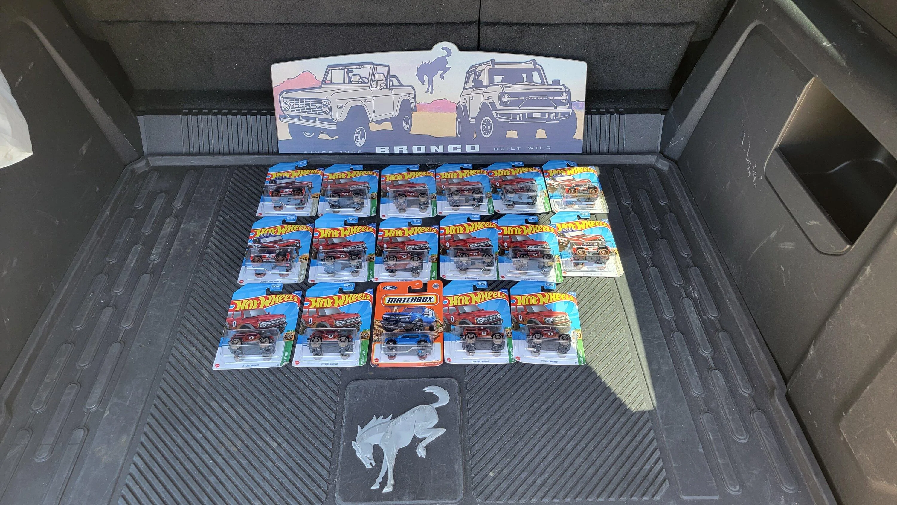 Ford Bronco I Got "HotWheeled" The Bronco Version of Jeep's "Being "Ducked" 20220811_120929
