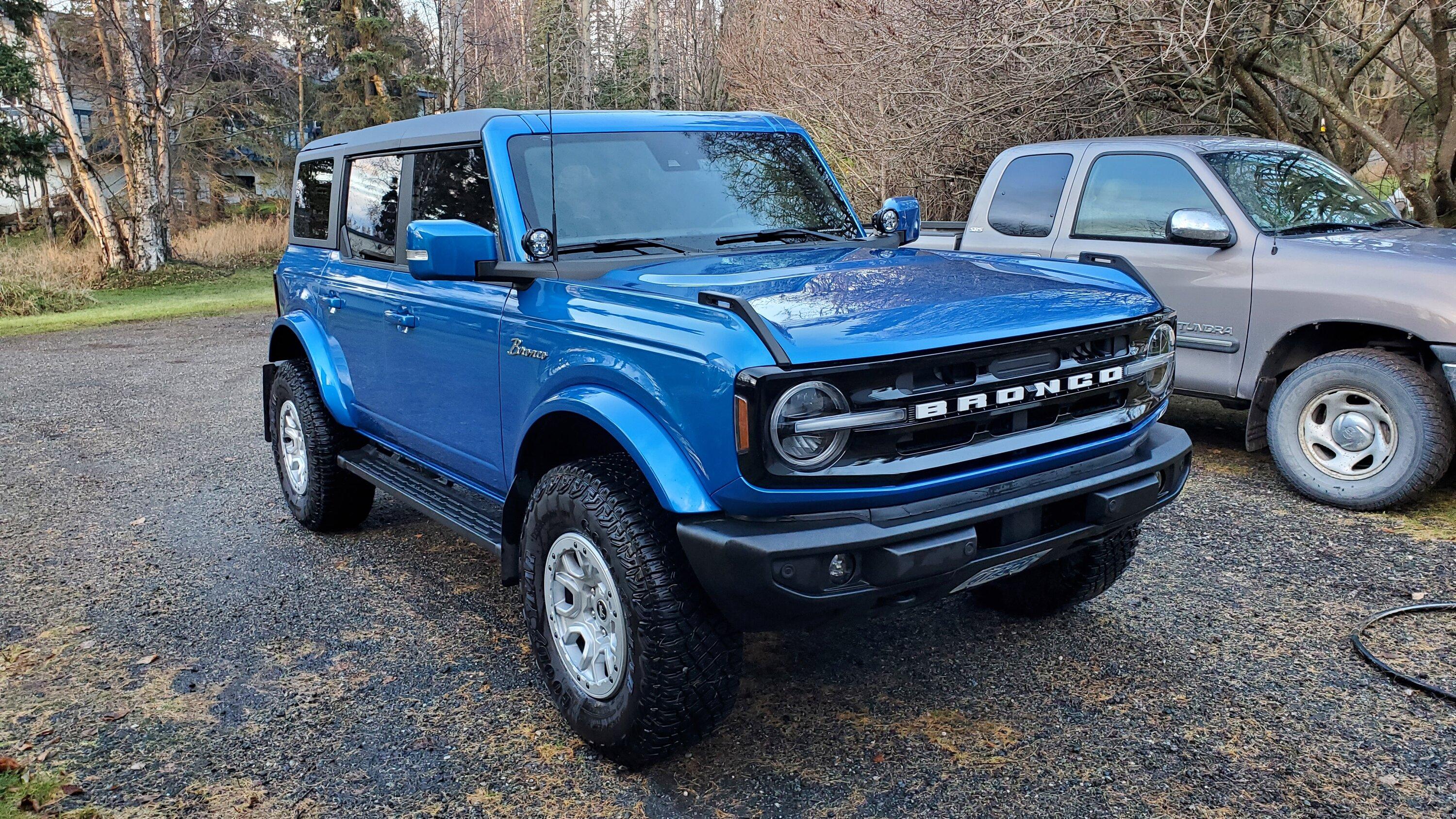 Ford Bronco Winter mode activated!  Nokian Hakkapeliitta LT2 315/70R17 studded snow tires + Motegi Trailite 17x8.5" Bronze wheels 20221017_180658