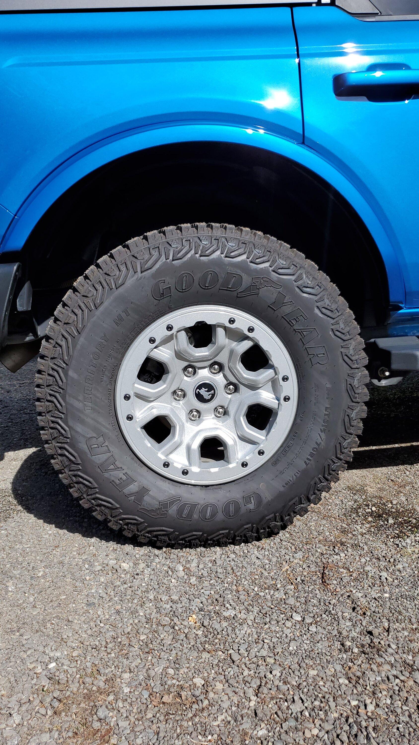 Ford Bronco Winter mode activated!  Nokian Hakkapeliitta LT2 315/70R17 studded snow tires + Motegi Trailite 17x8.5" Bronze wheels 20220611_170451