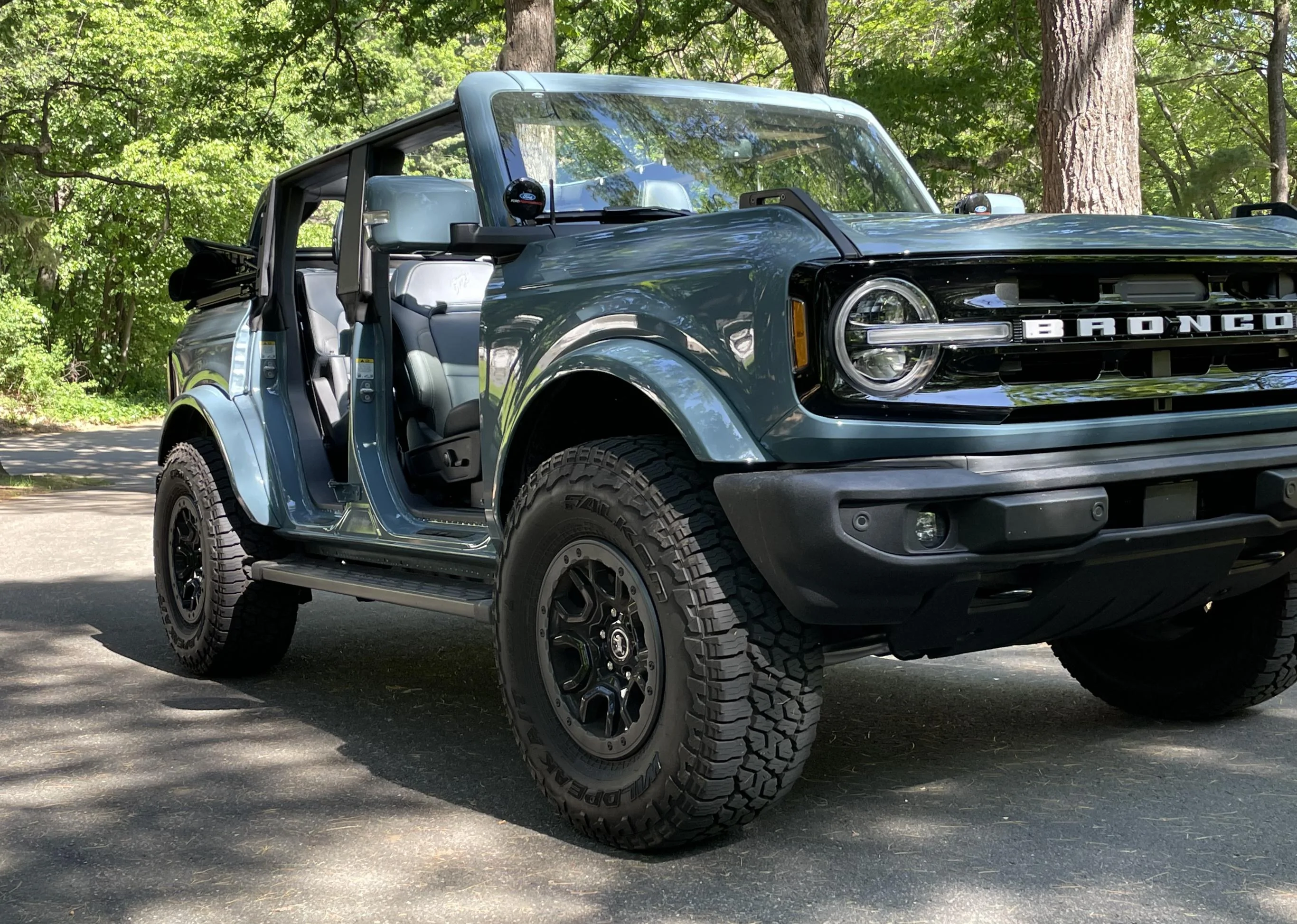 Ford Bronco Badlands 17" Wheel Kit now available from Ford Performance catalog DCEE0196-A09E-4017-BCB5-DFC9CE4A0A73