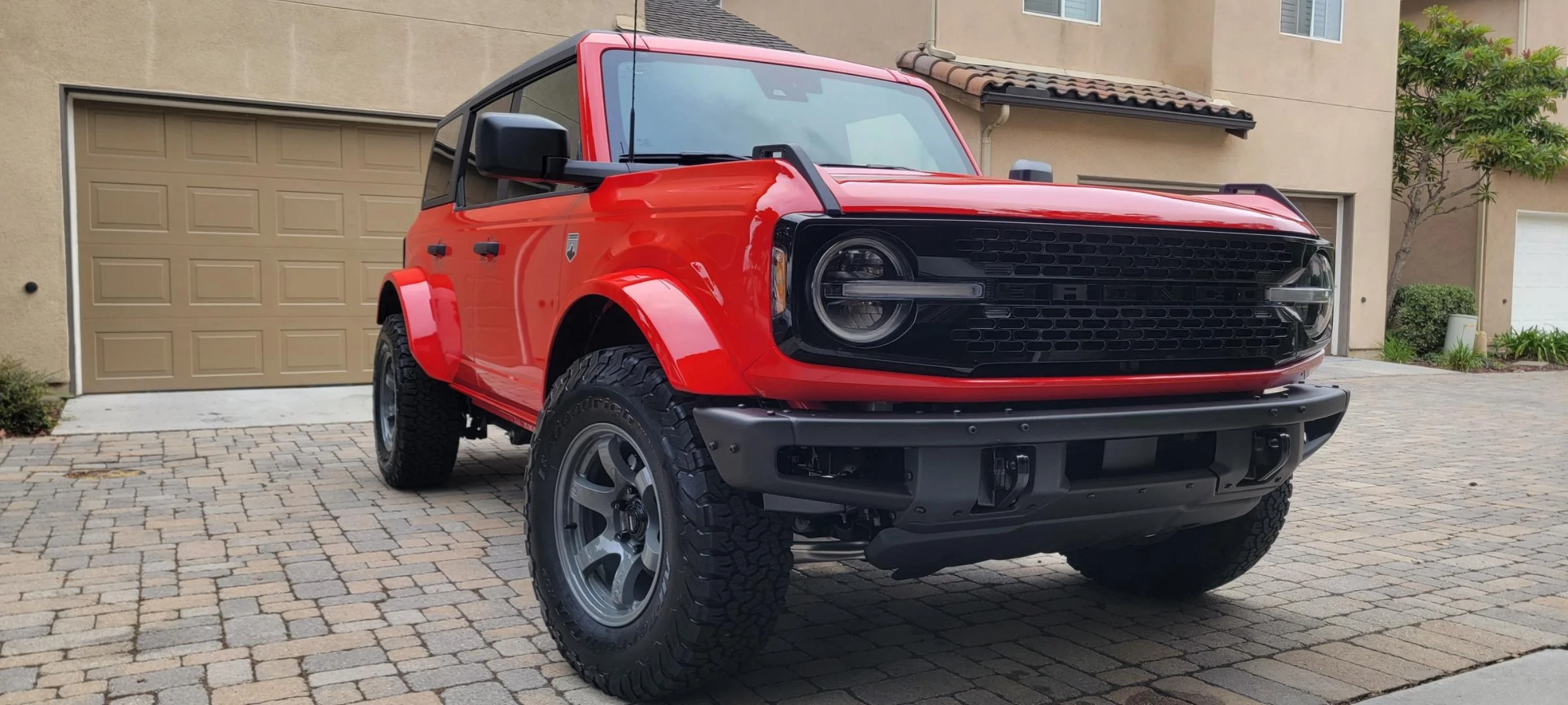 Ford Bronco RACE RED Bronco Club Screenshot_20221018-222759_Gallery