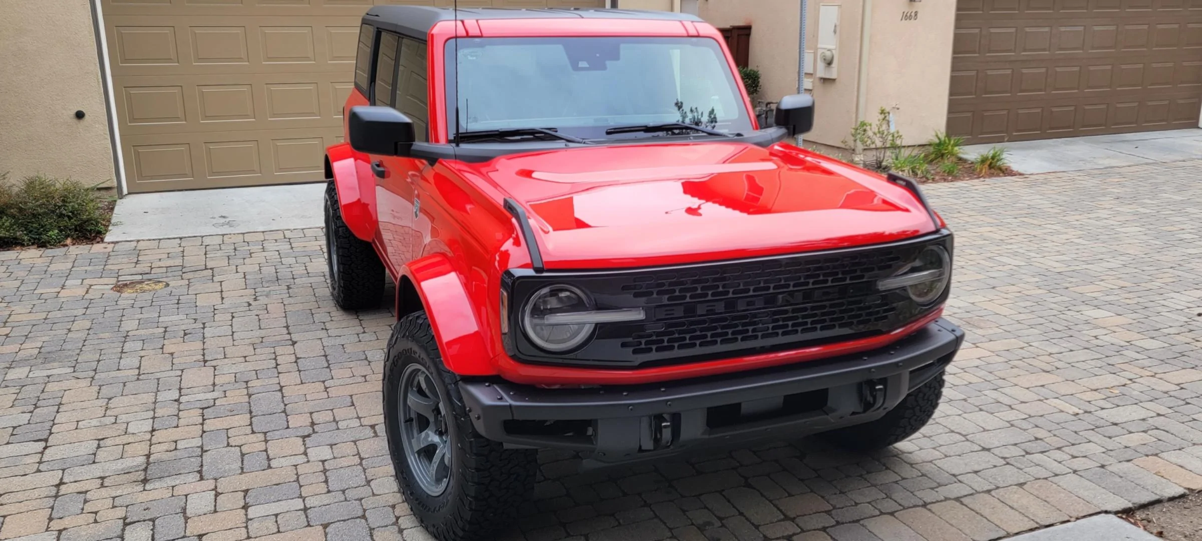 Ford Bronco RACE RED Bronco Club Screenshot_20221018-222827_Gallery