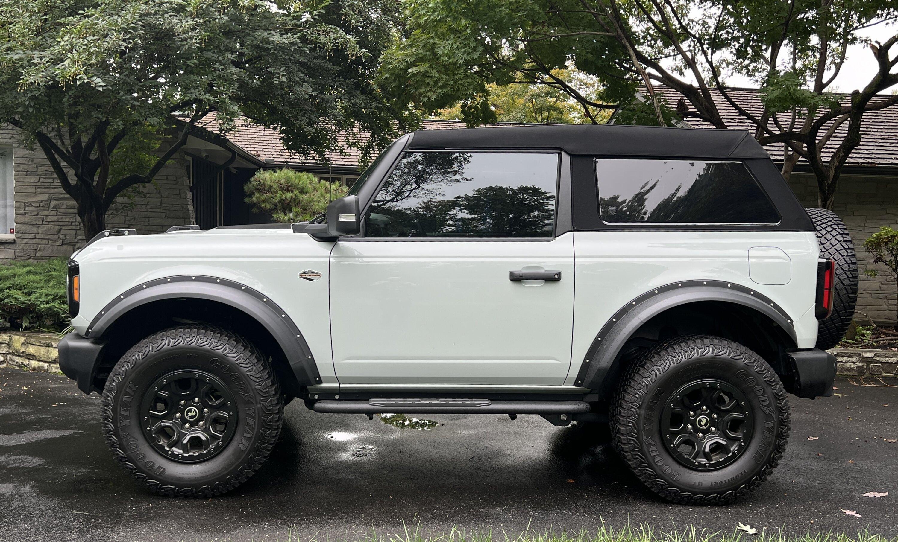 Ford Bronco Bronco Team 2 door. 2A1B040B-A2BE-477B-89C0-C3A79D4246F4