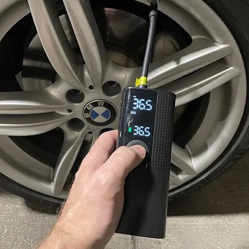 Ford Bronco Airmoto Mini Air Pump step3