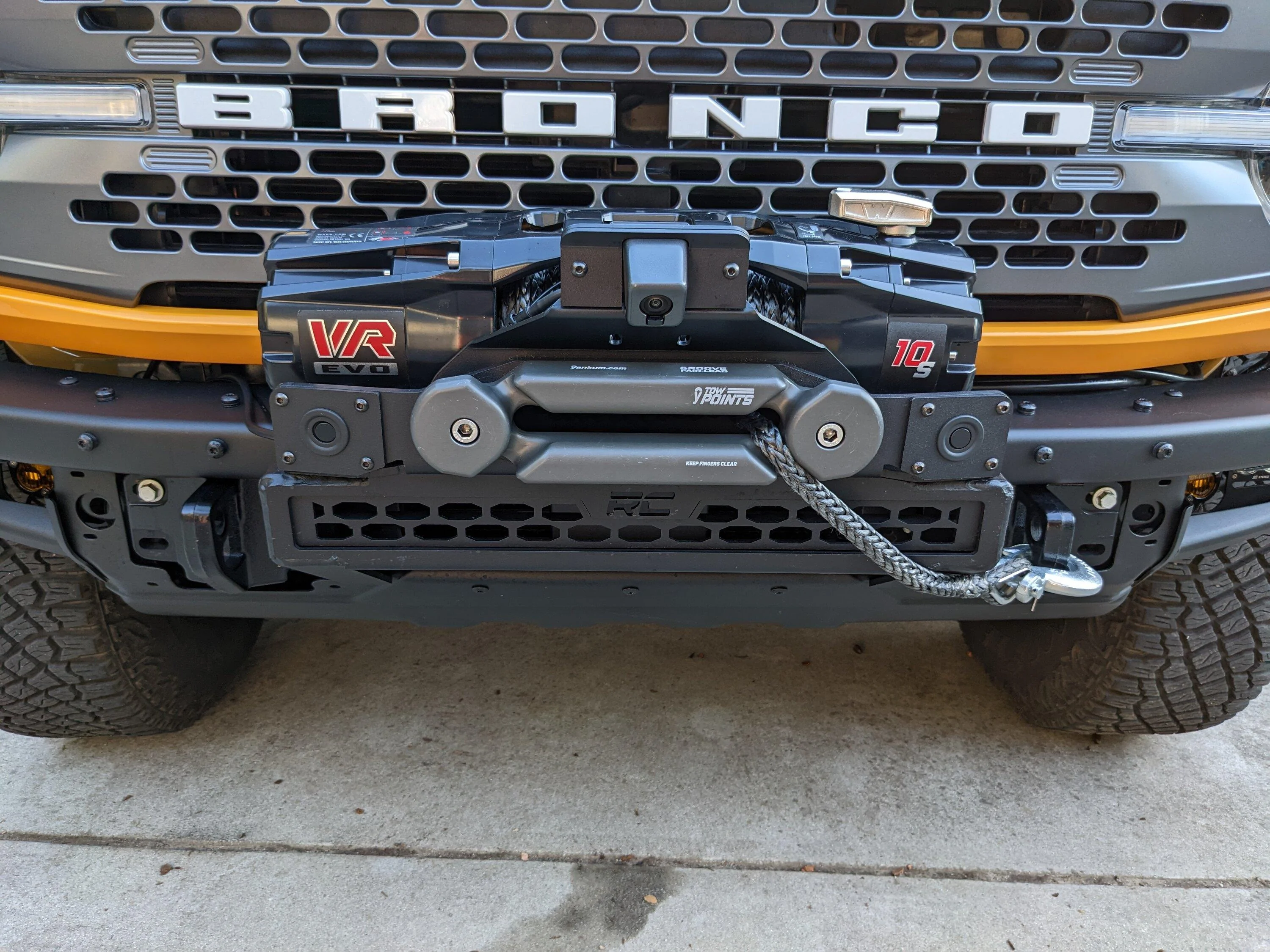 Ford Bronco "The Bus" Build PXL_20221019_002816581