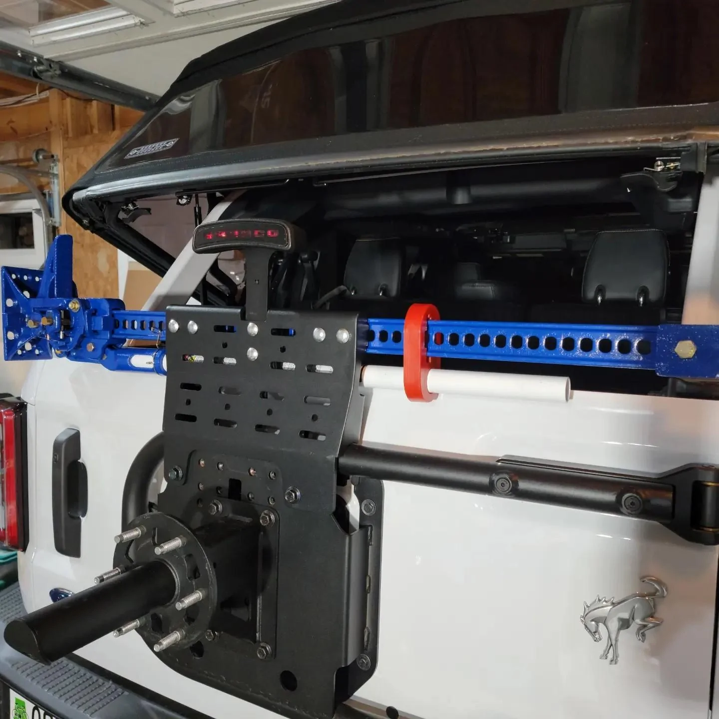 Ford Bronco Rough Country Tailgate Reinforcement - Installed - fastener issue IMG_20221007_231407_198