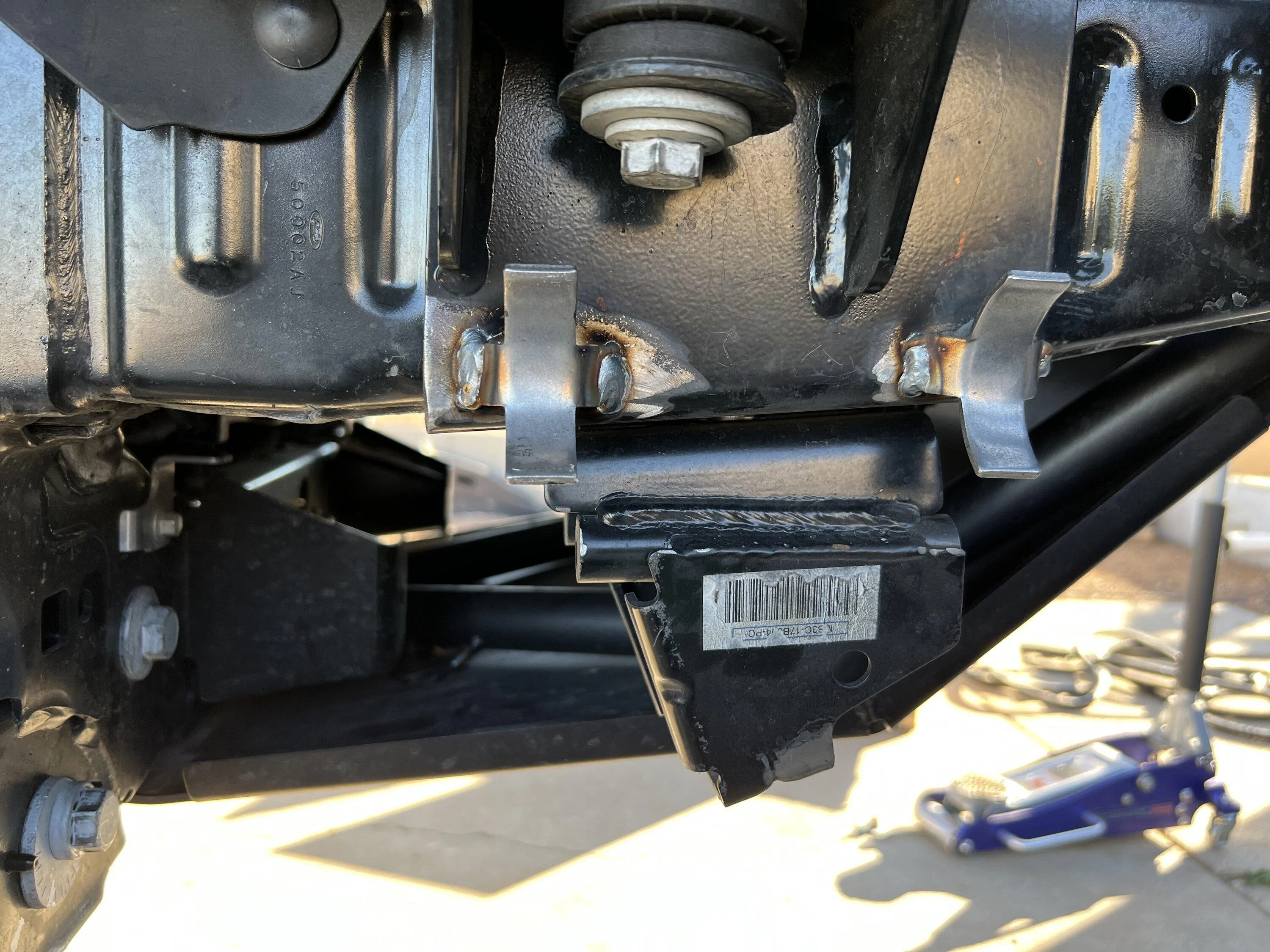 Ford Bronco 2-door desert runner Bronco w/ custom tire carrier E094BE1A-E568-401D-ABB4-21AA8902F29A