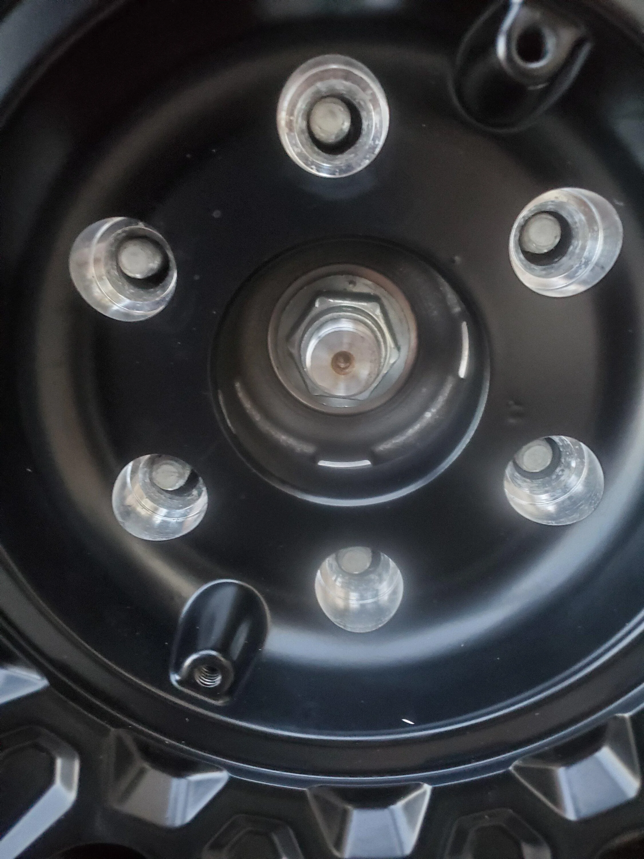 Ford Bronco Spacer on hub? 20221022_183701