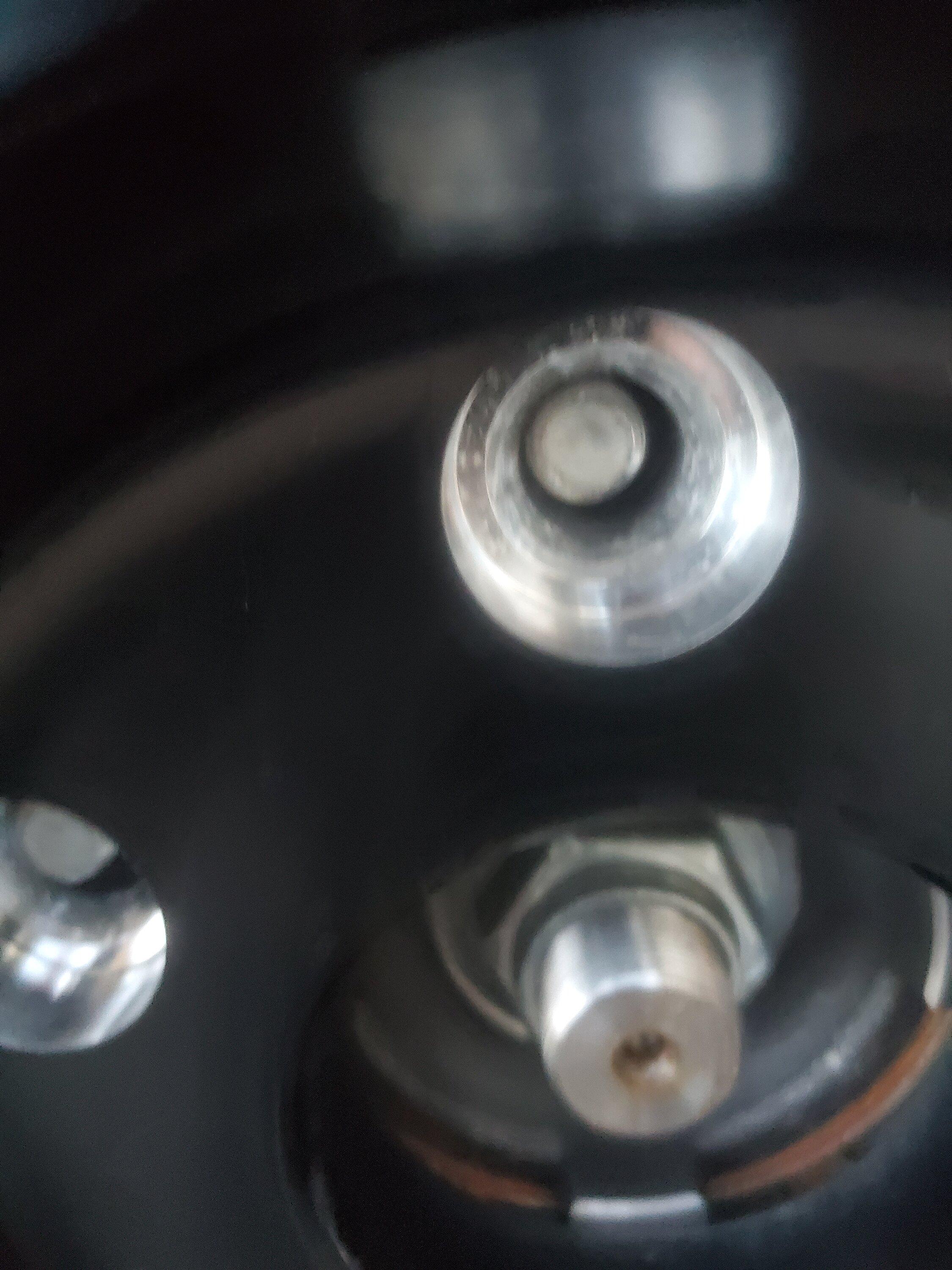 Ford Bronco Spacer on hub? 20221022_183707