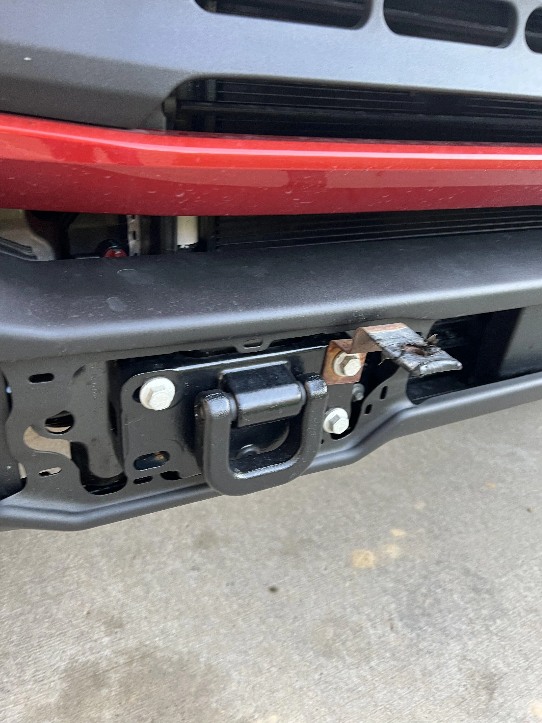Ford Bronco Mounting a Dunes Flag to Capable Bumper 6610A08C-B0C3-47C5-B92C-2B31B9C43F6A