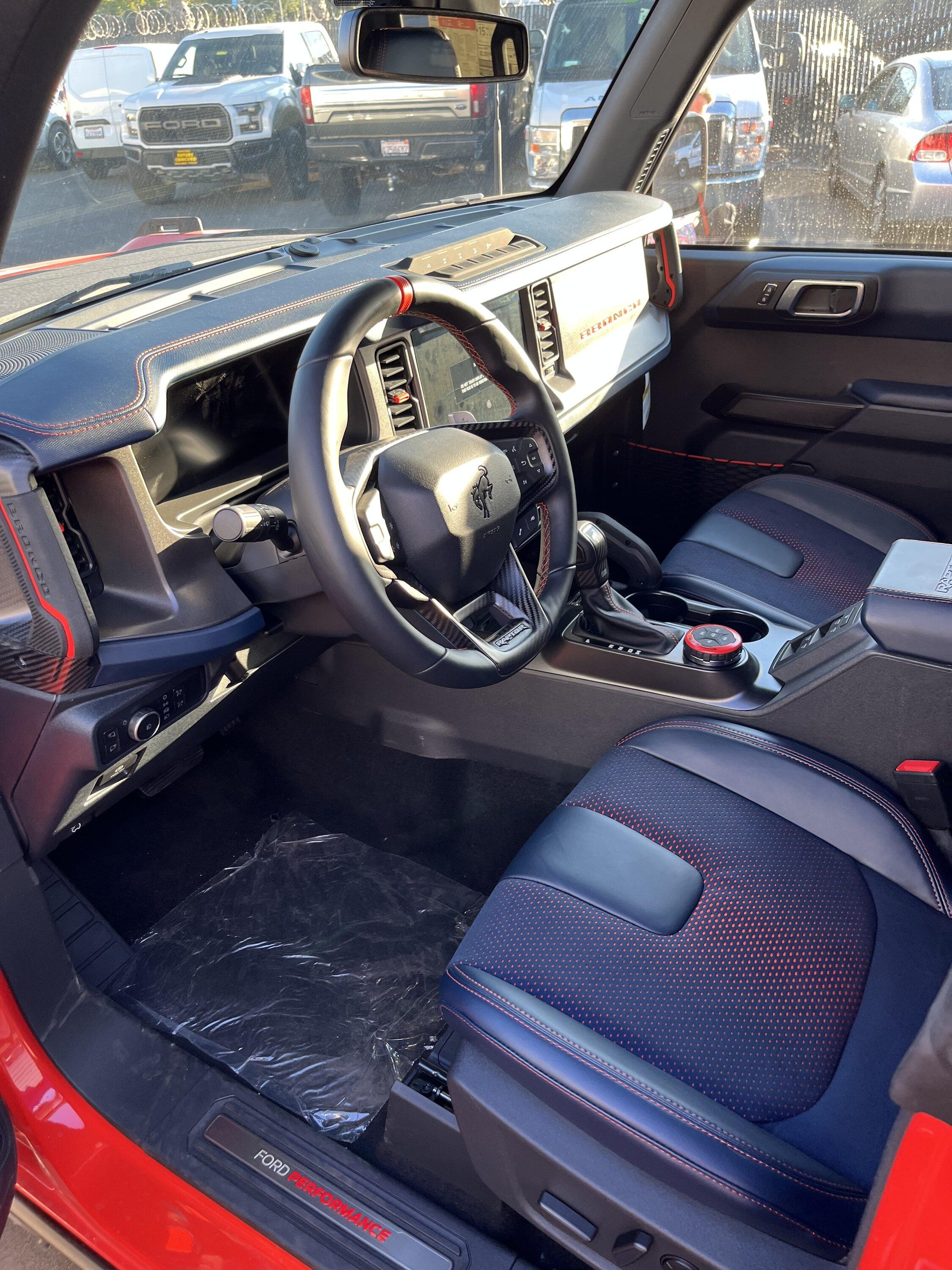 Ford Bronco Blue leather interior pictures? 29176B97-1363-402D-9041-27C0A22A53A2