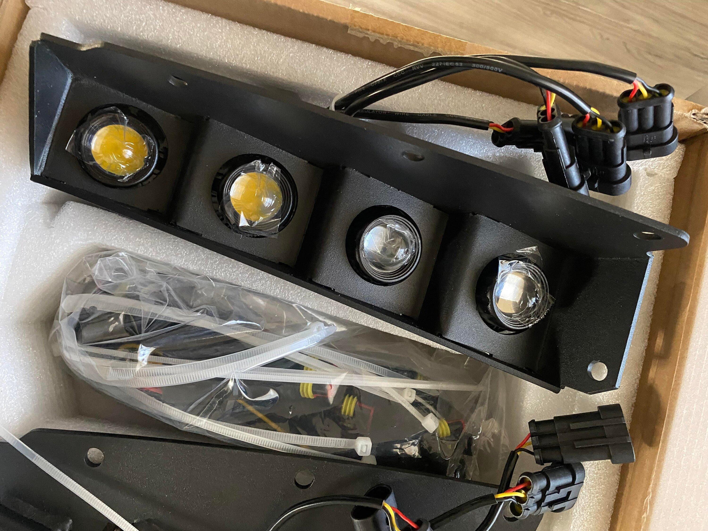 Ford Bronco Pocket Lights - Mod Bumper 311998640_1171057360512372_8605532320989201611_n