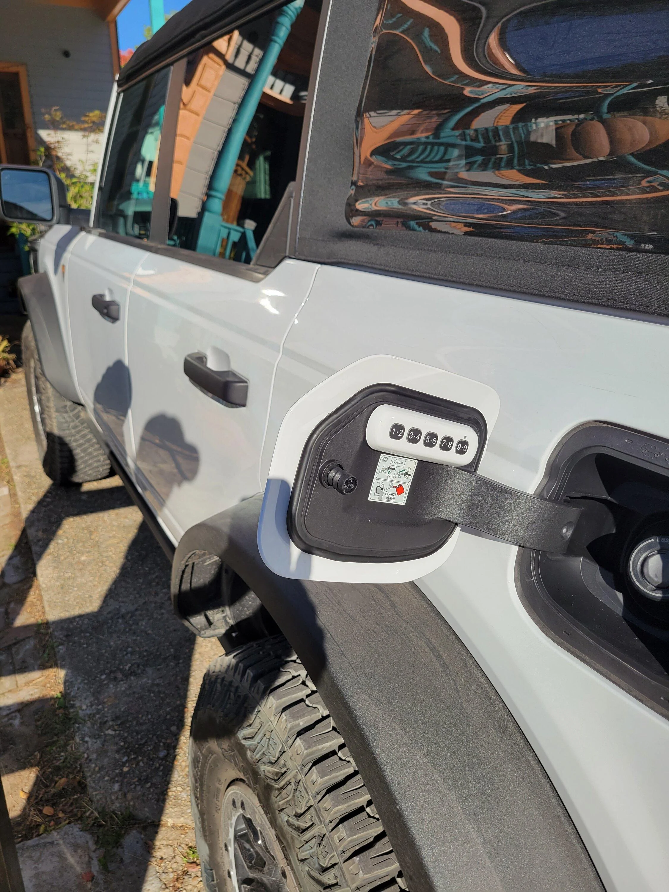 Ford Bronco What did you do TO / WITH your Bronco today? 👨🏻‍🔧🧰🚿🛠 20221023_161635