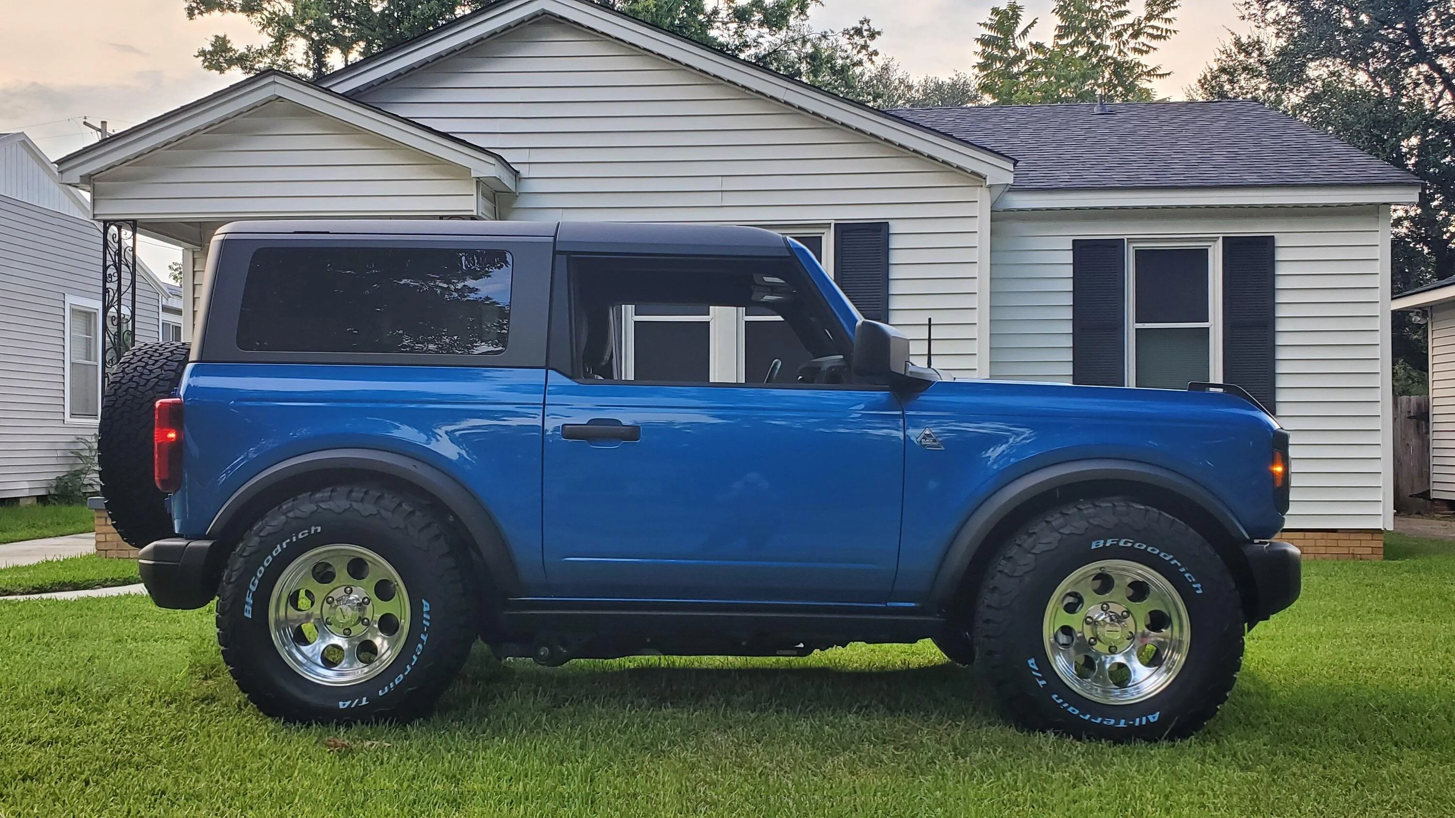 Ford Bronco Photoshop request please 4DEAED3E-138B-4ECD-AFC7-EC07BDBD2845