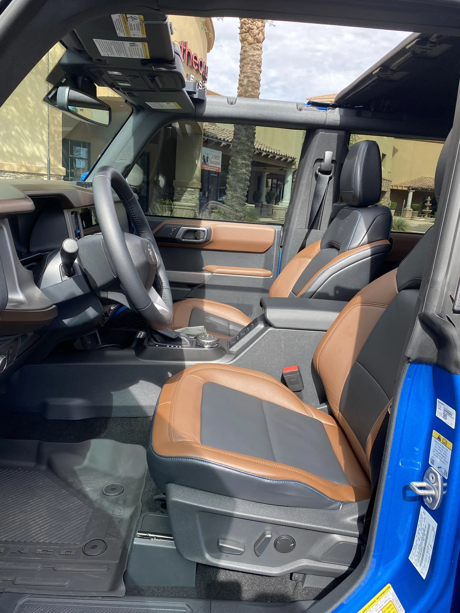 Ford Bronco Navy Pier interiors 5A06D9E2-BBEB-46B0-BD1B-100242AA25DA