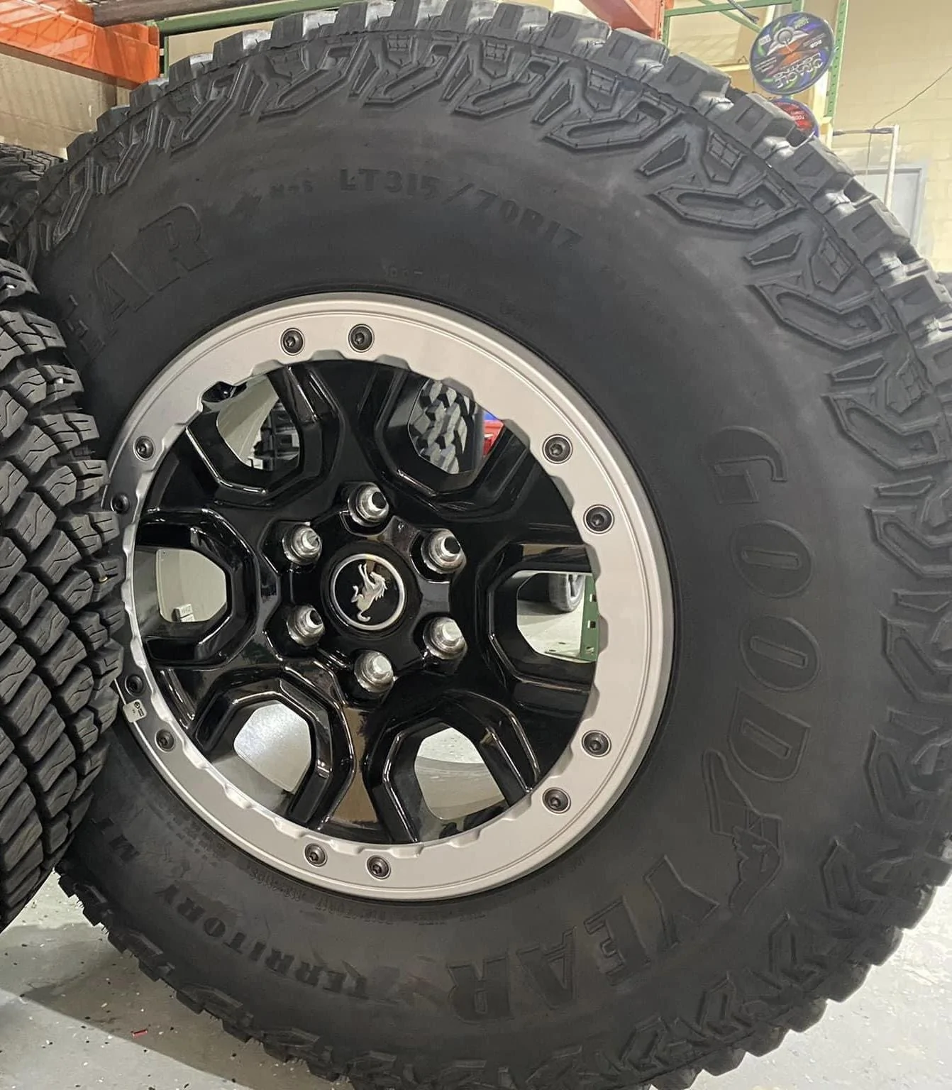 Ford Bronco Complete Sasquatch wheels/tires/tpms 2551E0F3-688B-432B-AE50-A726BA29C187