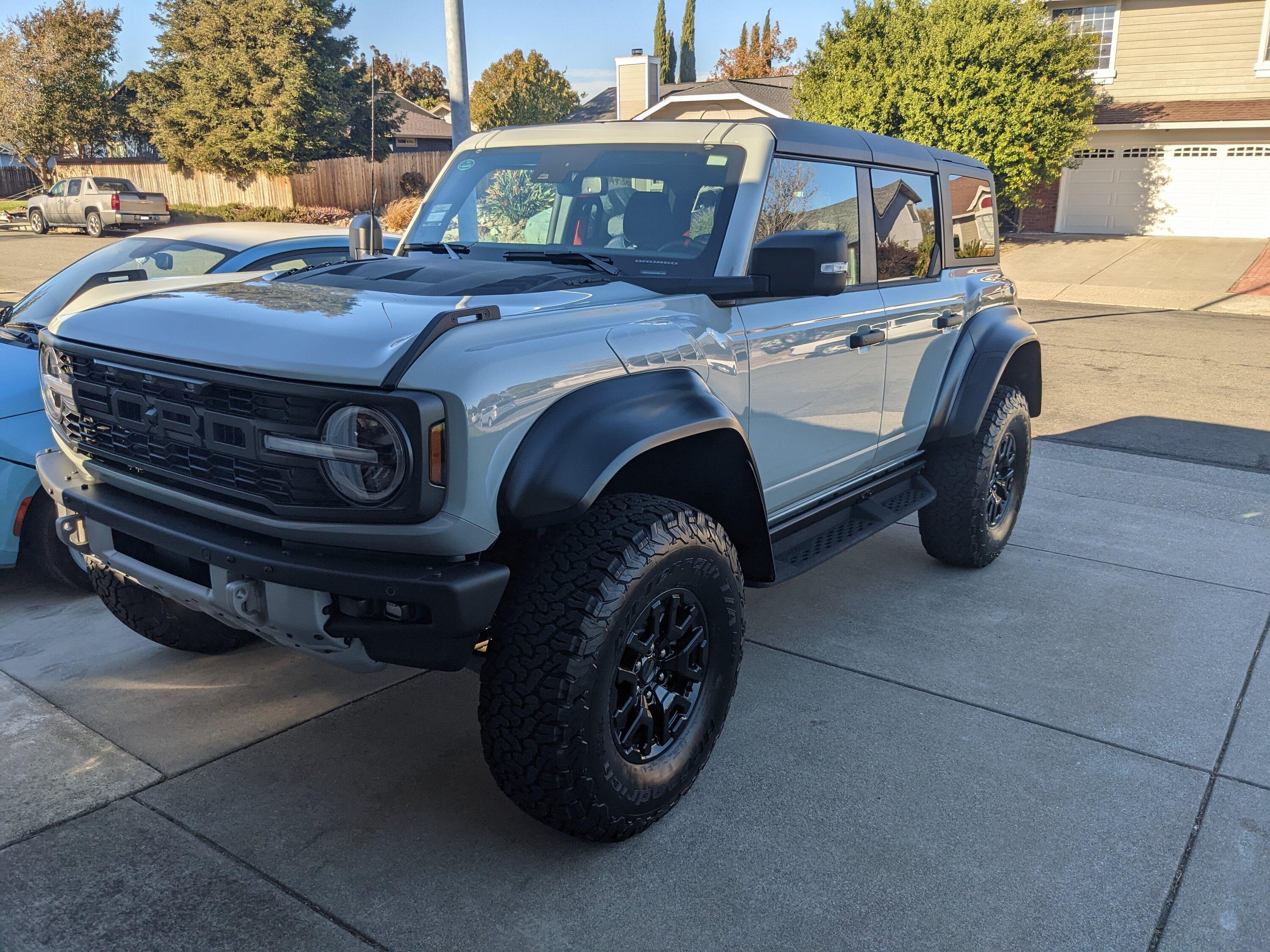 Ford Bronco CACTUS GRAY Bronco RAPTOR Photos Thread PXL_20221024_225231827