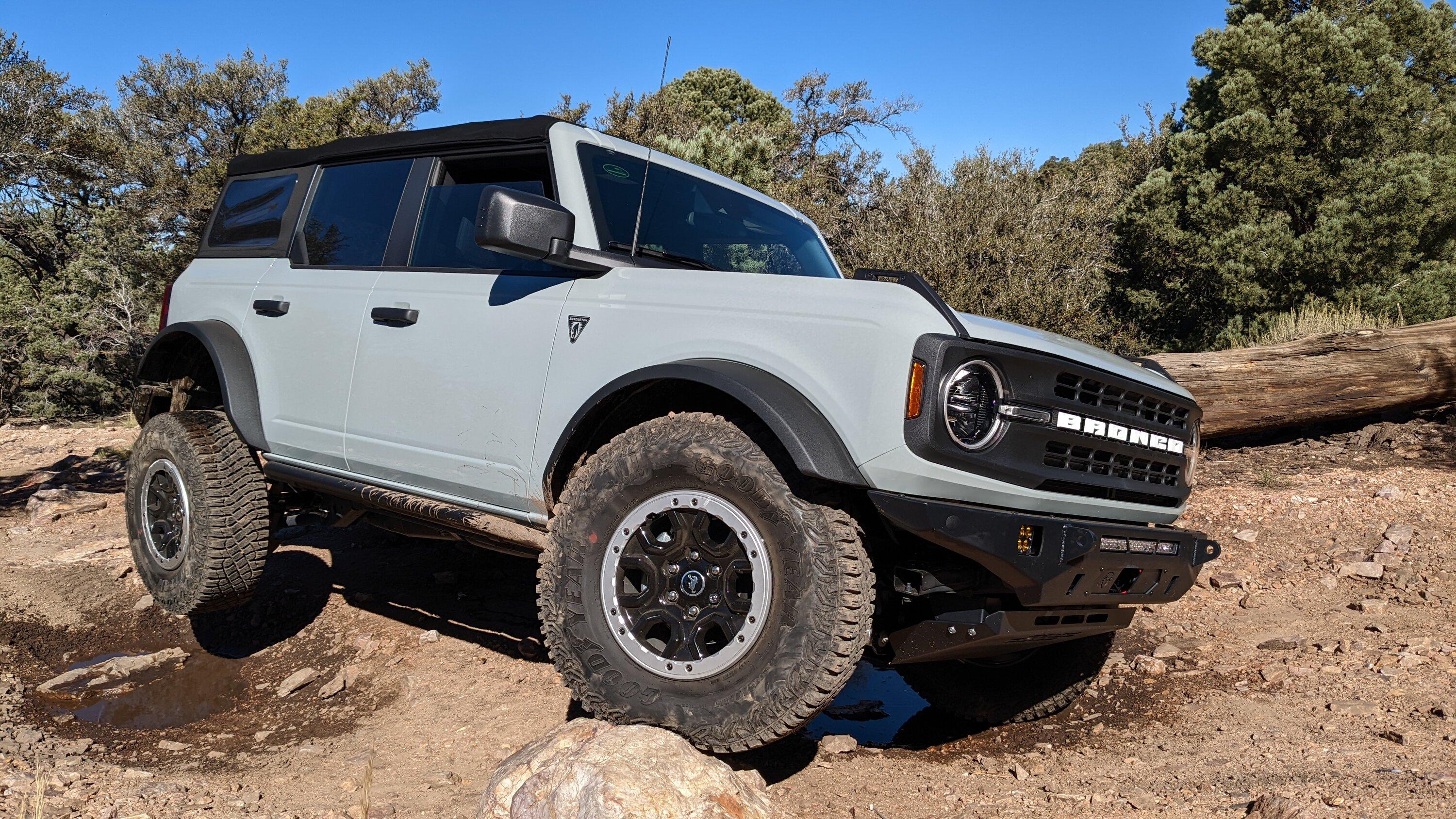 Ford Bronco Cactus Gray Base Sasquatch 4 Door PXL_20220917_164914137