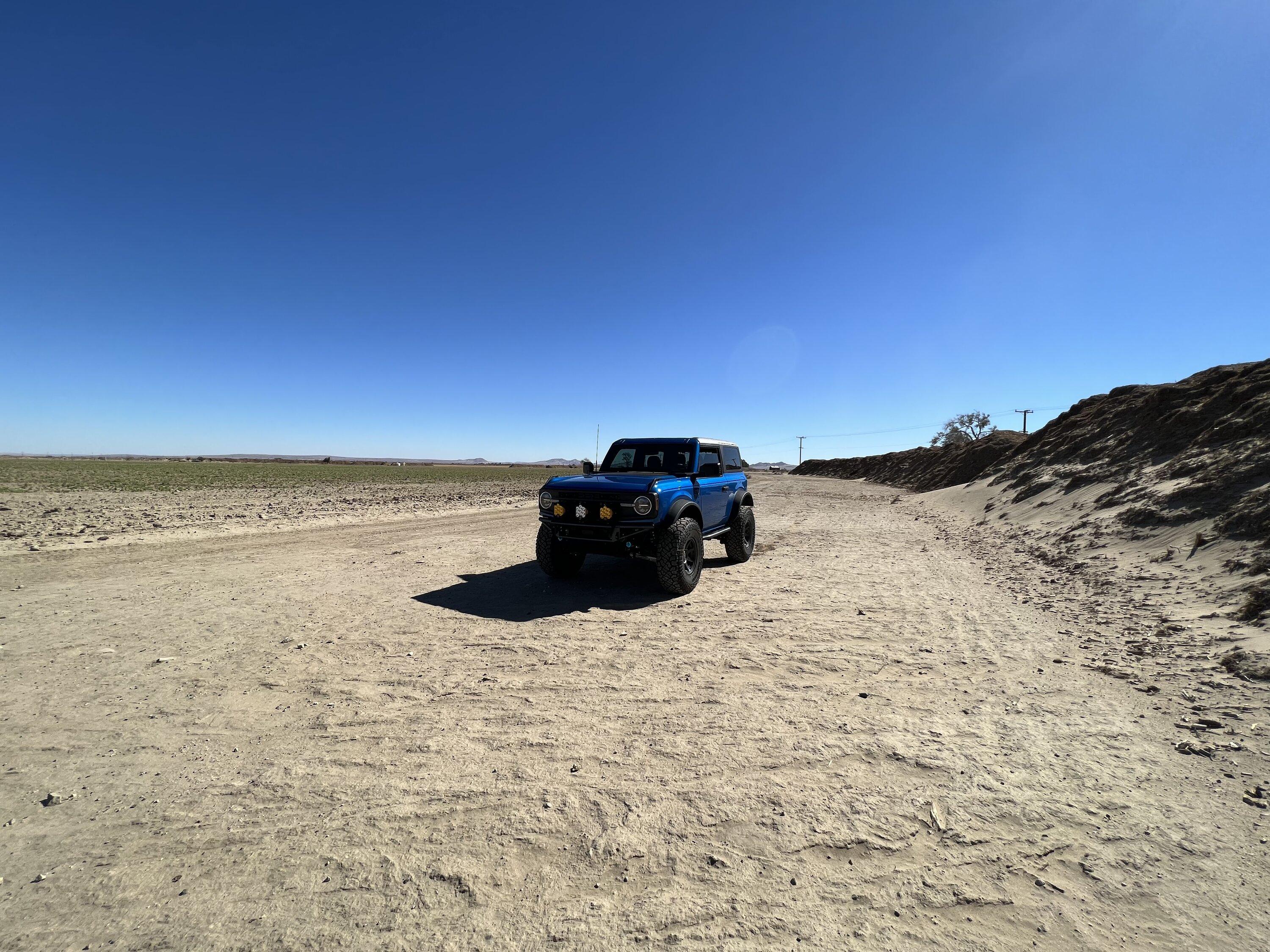 Ford Bronco 2-door desert runner Bronco w/ custom tire carrier E47D2E5D-9A49-4EE0-8D77-514BFA47428B