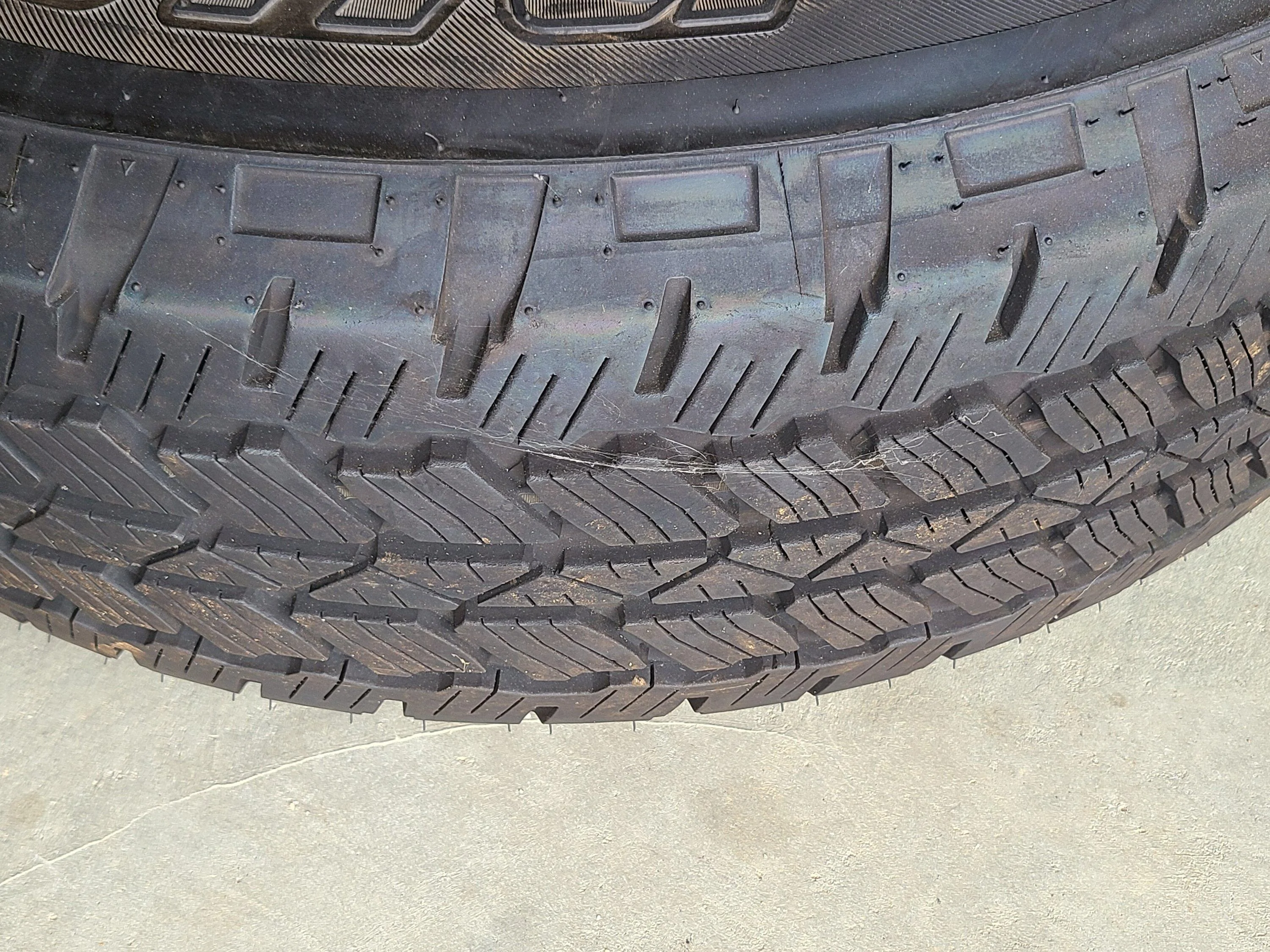 Ford Bronco Big Bend wheels and tires 20221026_153730