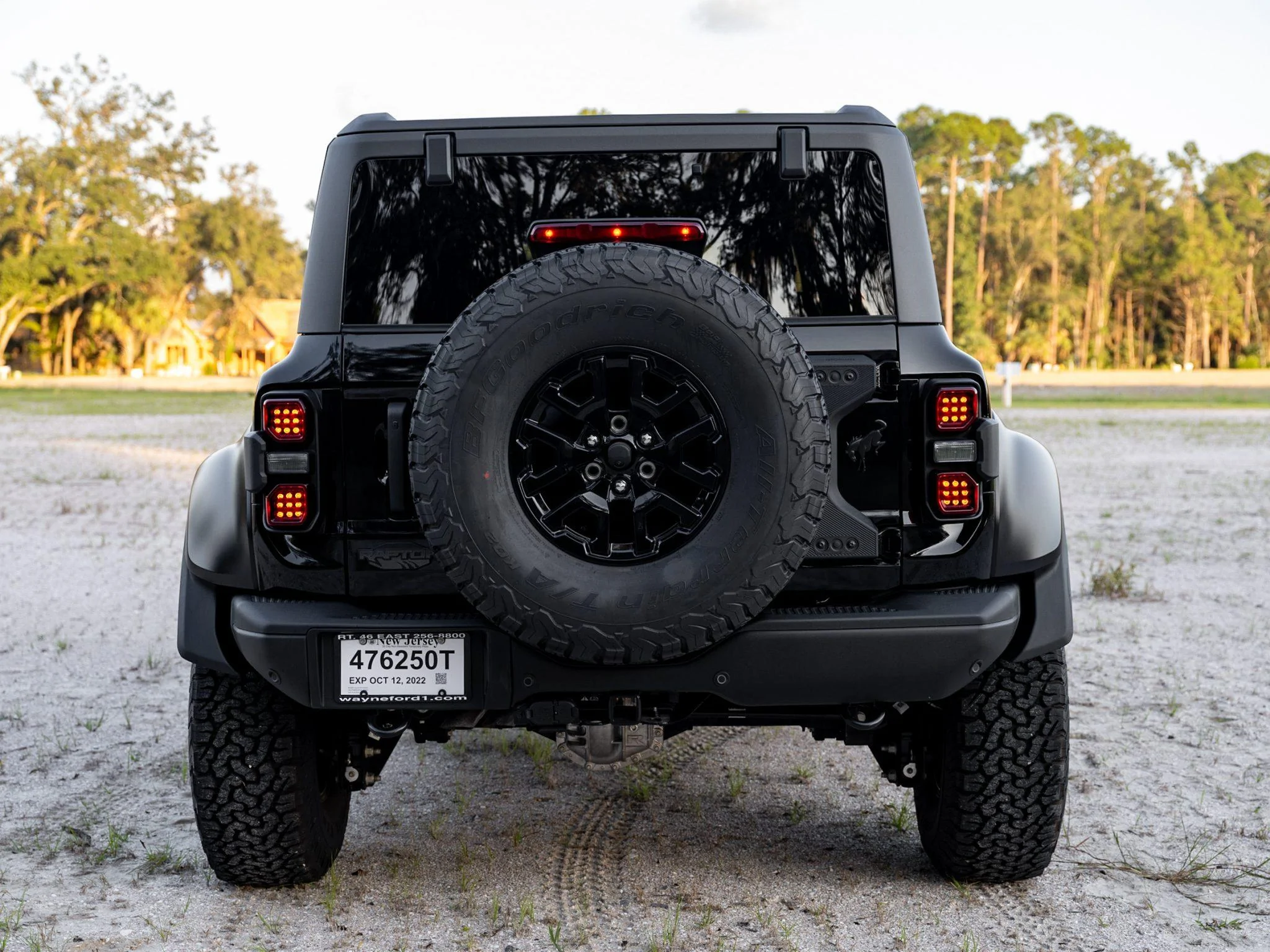 Ford Bronco SHADOW BLACK Bronco RAPTOR Photos Thread ford-bronco-raptor_20220923-006-77380-scaled-jpg