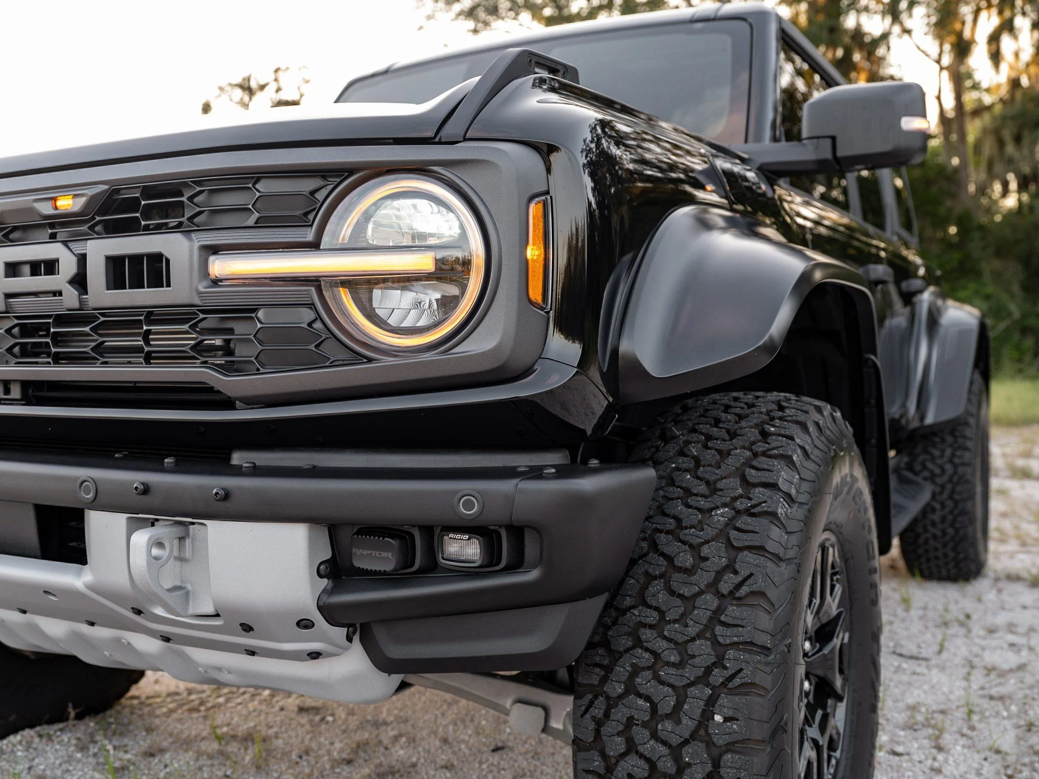 Ford Bronco SHADOW BLACK Bronco RAPTOR Photos Thread ford-bronco-raptor_20220923-011-77421-scaled-jpg