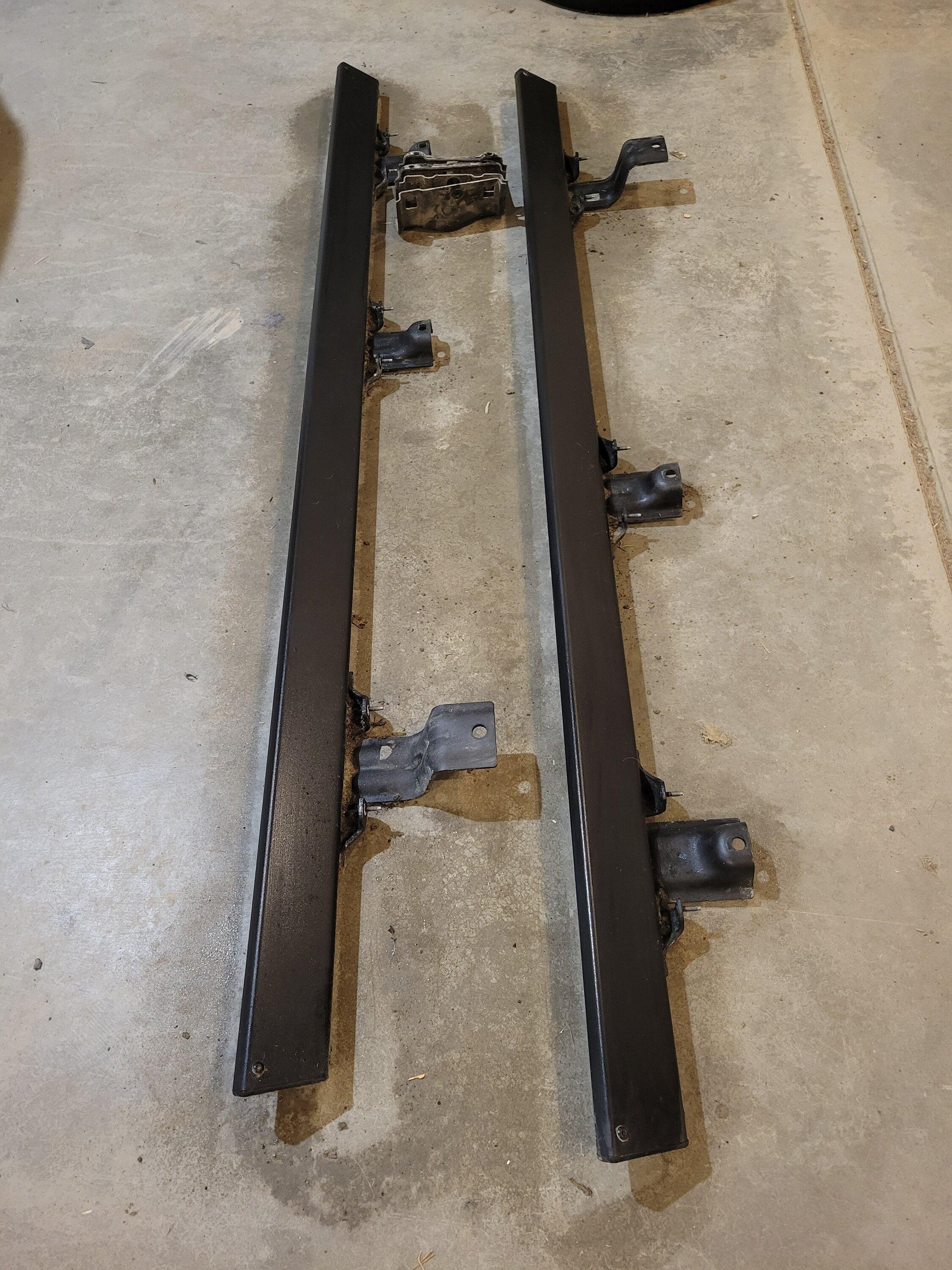 Ford Bronco 4dr OEM Rock Rails (will ship) 20221027_201519