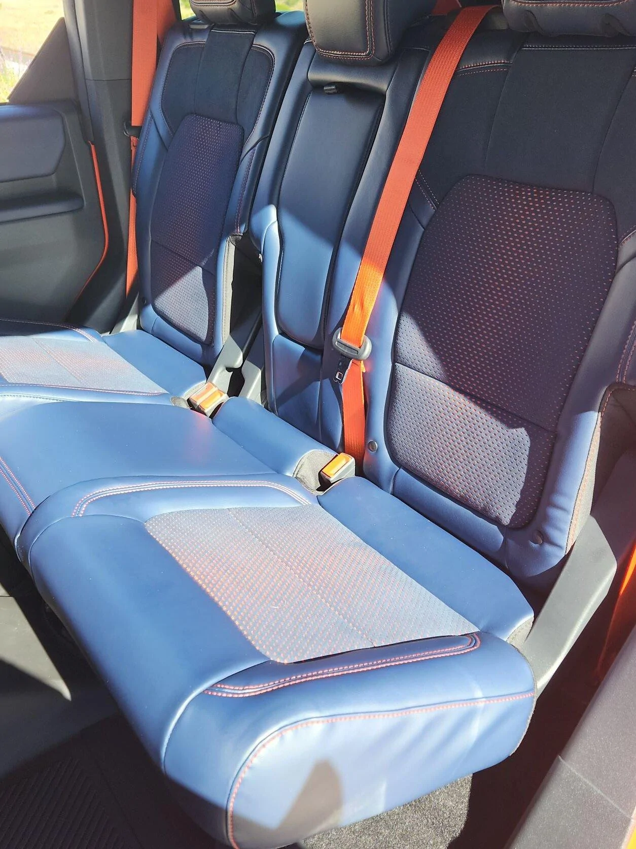 Ford Bronco Blue leather interior pictures? 20221026_105044