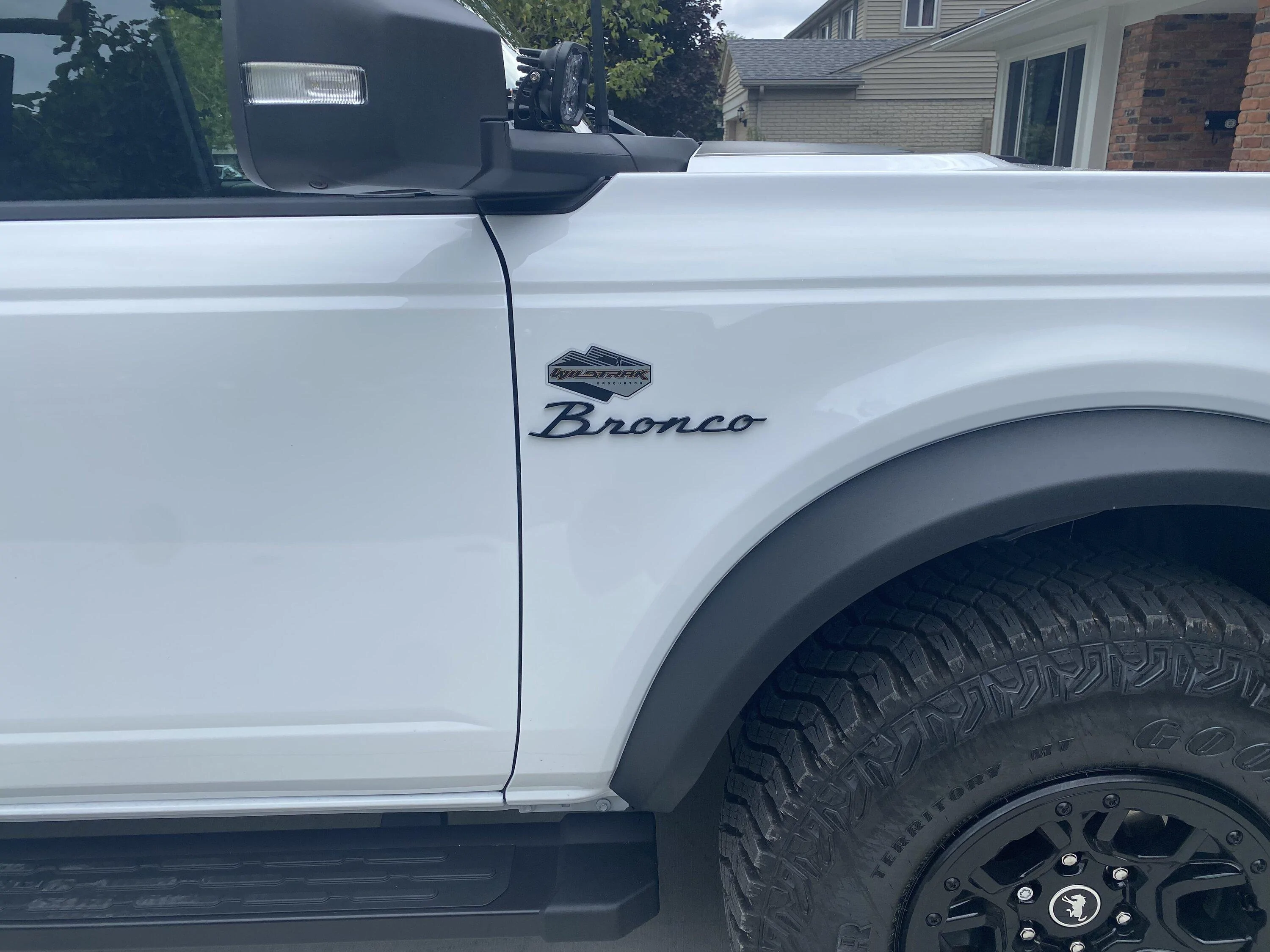 Ford Bronco Retro/new emblems E714A014-8EA2-43DF-A4FC-BB09941E310E