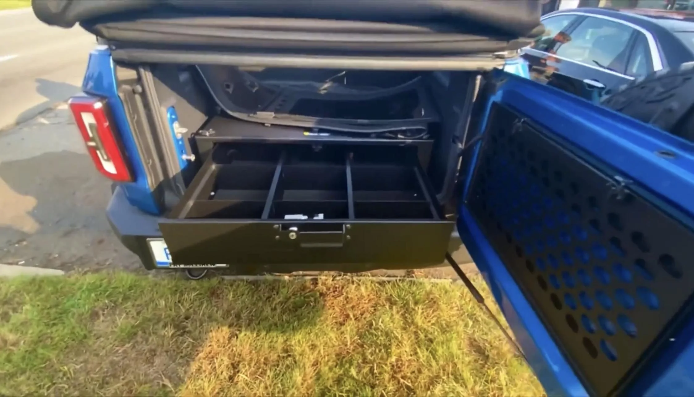 Ford Bronco What is this Lockable Rear Storage option? F5D78239-1C61-4F1C-99F1-0C31C324E828