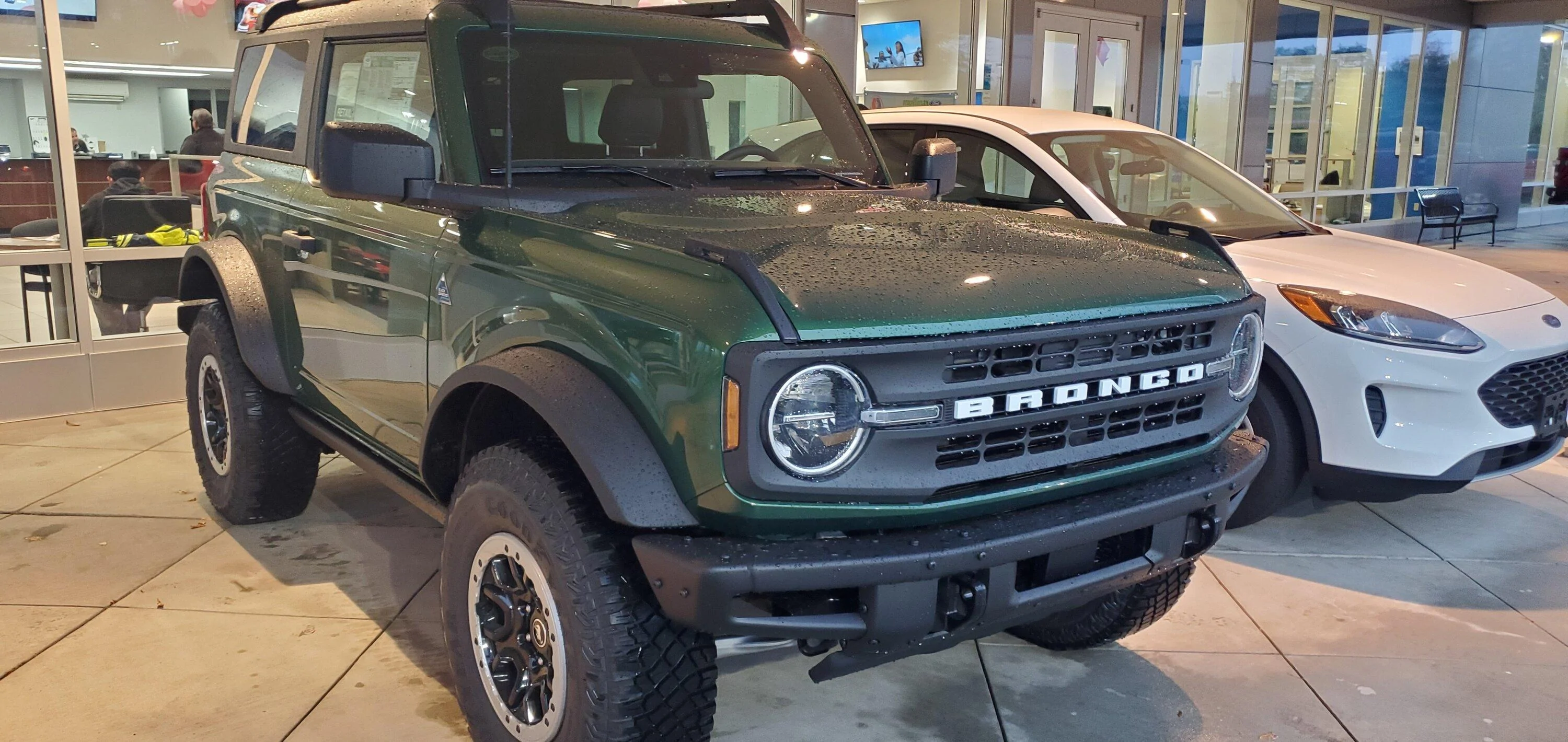Ford Bronco FINALLY HAS ARRIVED! 20221025_172502