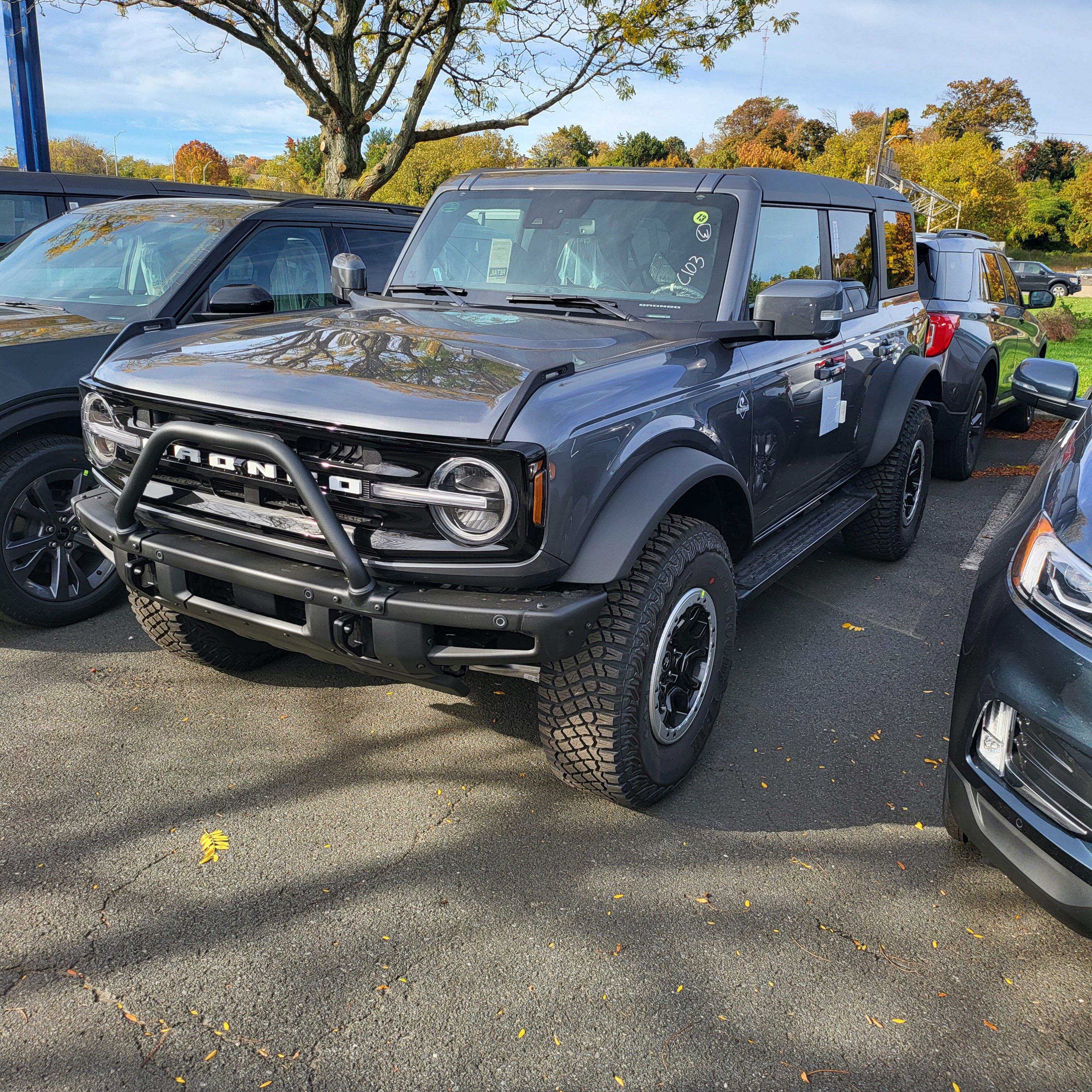 Ford Bronco CARBONIZED GRAY Bronco Club 20221028_101756